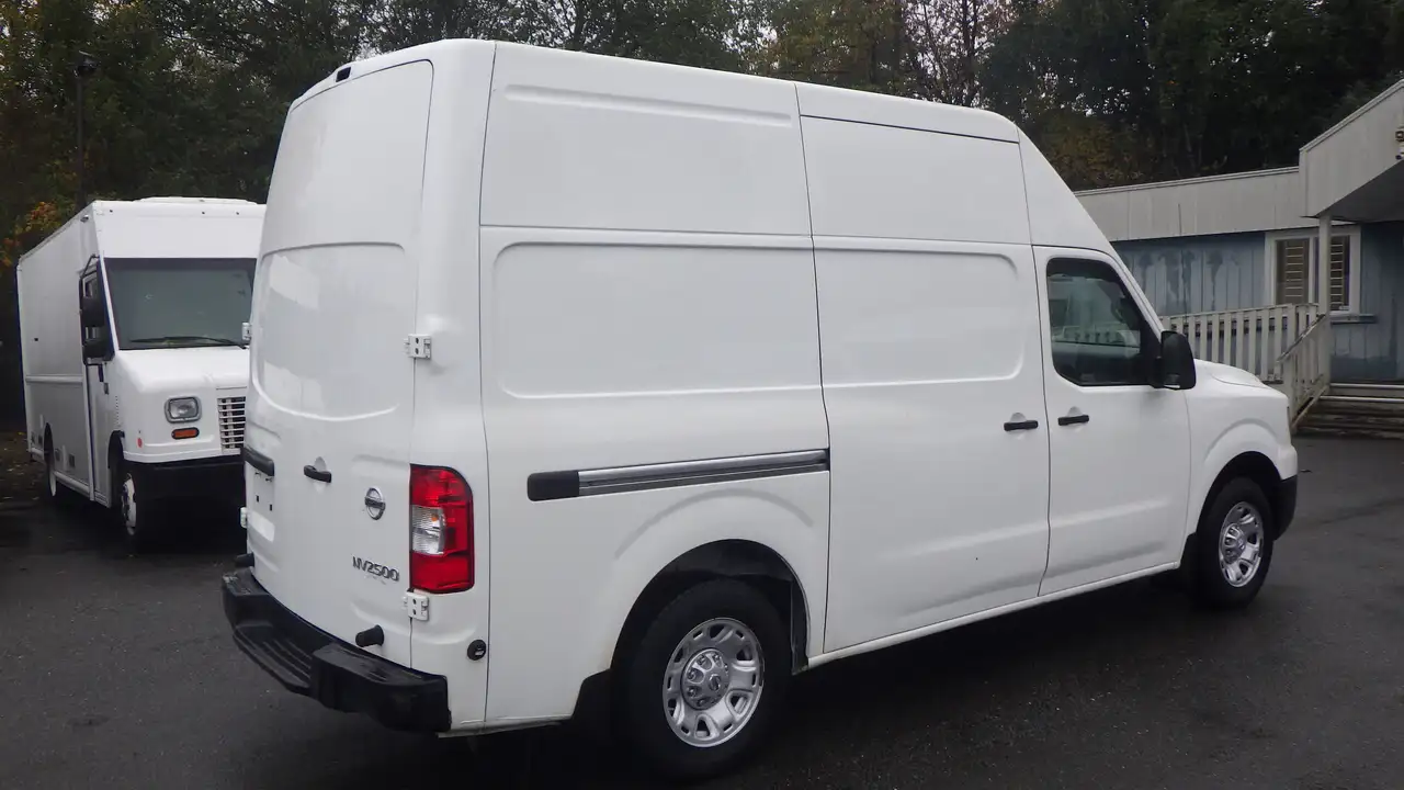 Nissan NV Cargo снимка Nissan NV Cargo