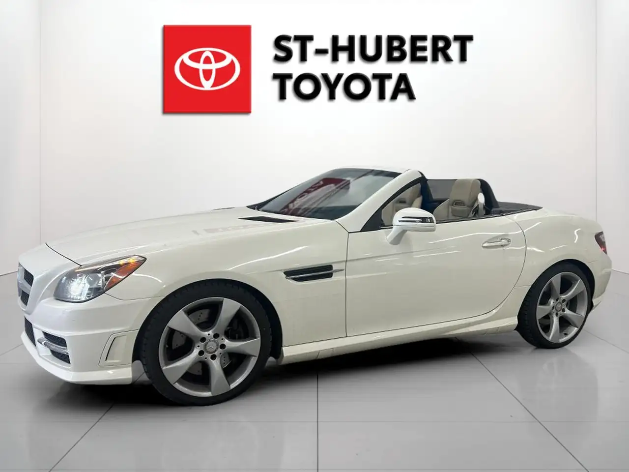 Mercedes-Benz SLK снимка Mercedes-Benz SLK