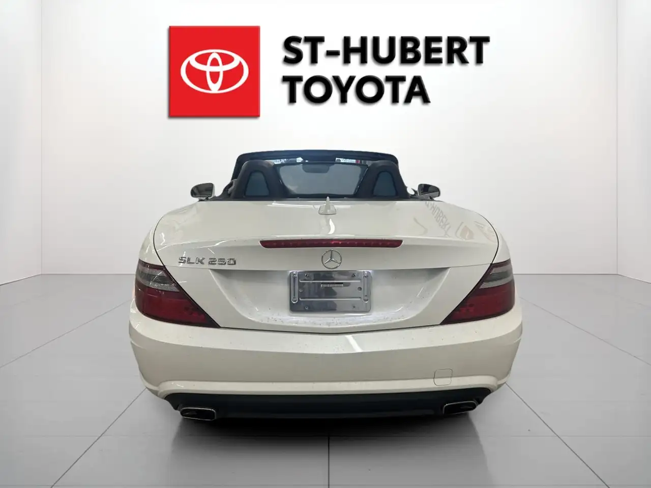 Mercedes-Benz SLK снимка Mercedes-Benz SLK
