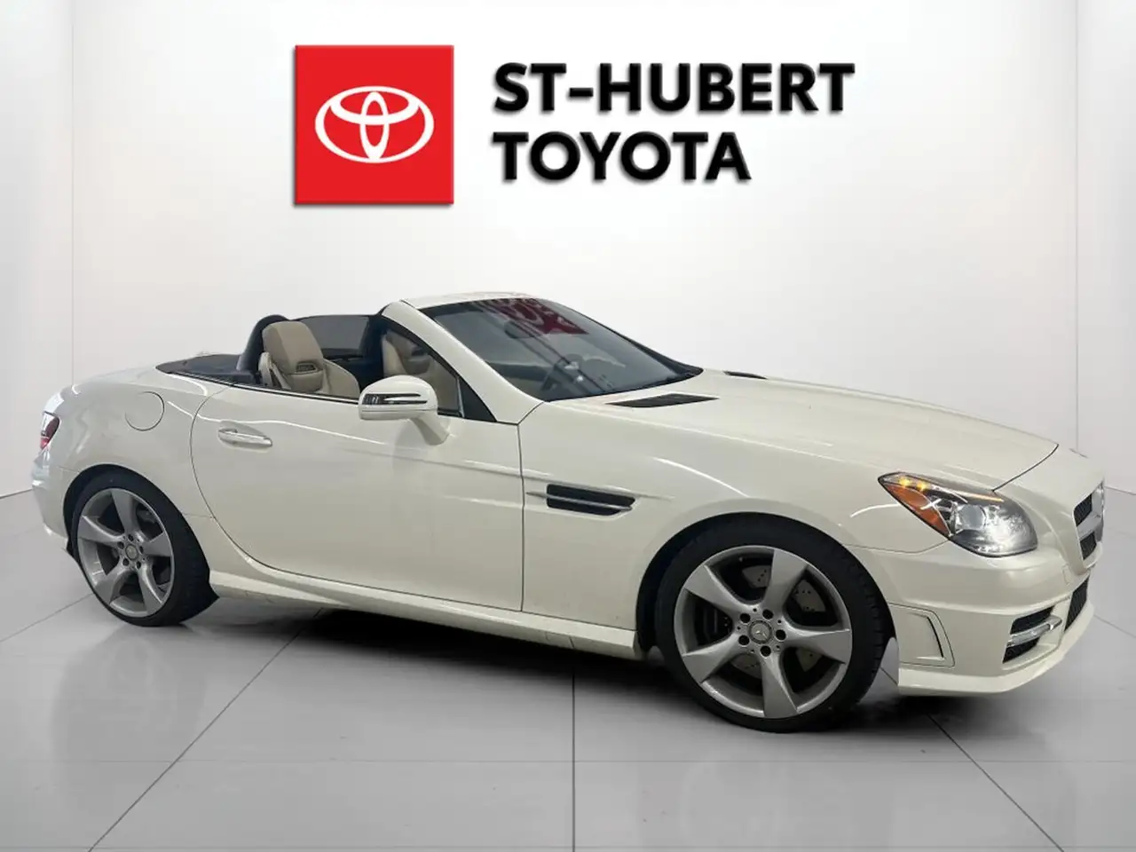 Mercedes-Benz SLK снимка Mercedes-Benz SLK