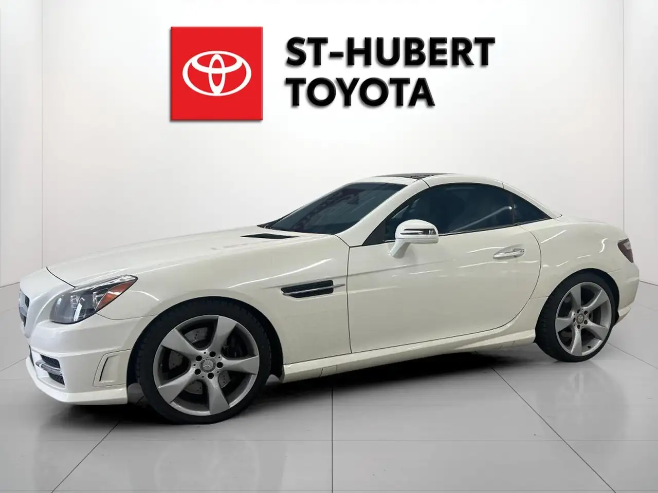 Mercedes-Benz SLK снимка Mercedes-Benz SLK