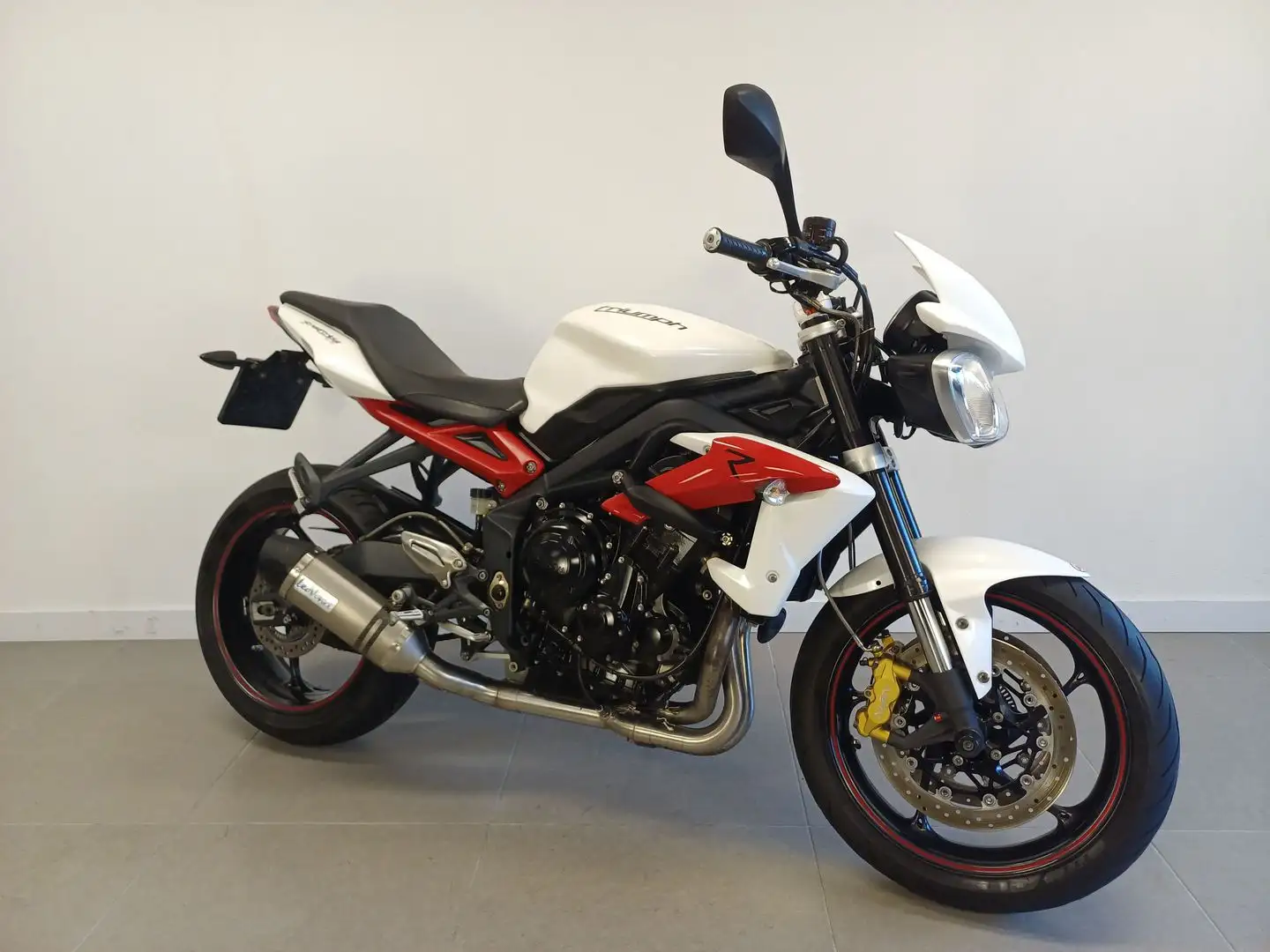 Triumph Street Triple R ABS Wit - 2
