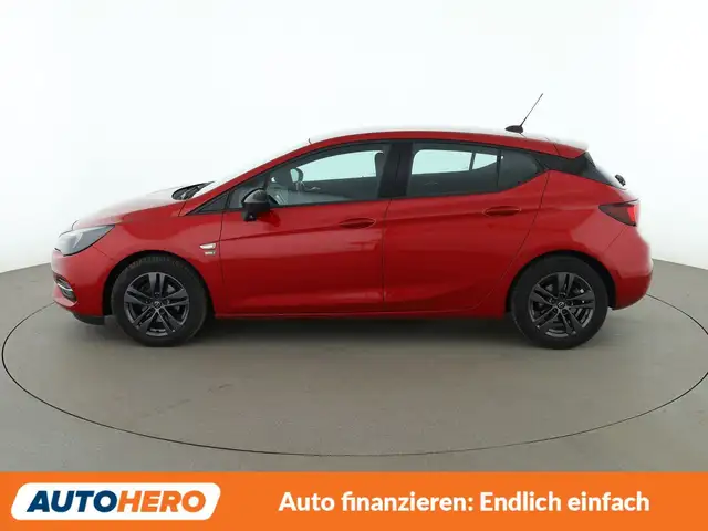 Opel Astra view 3