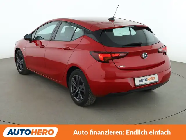 Opel Astra view 4