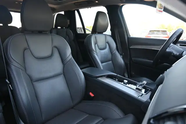 Volvo XC90 view 14