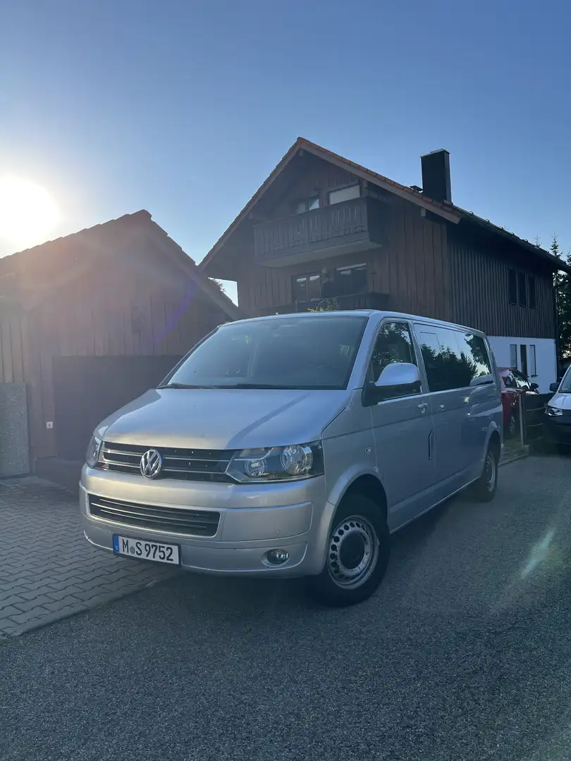 Volkswagen T5 Caravelle 2.0TDI 140PS LR DSG Comfortline - 2