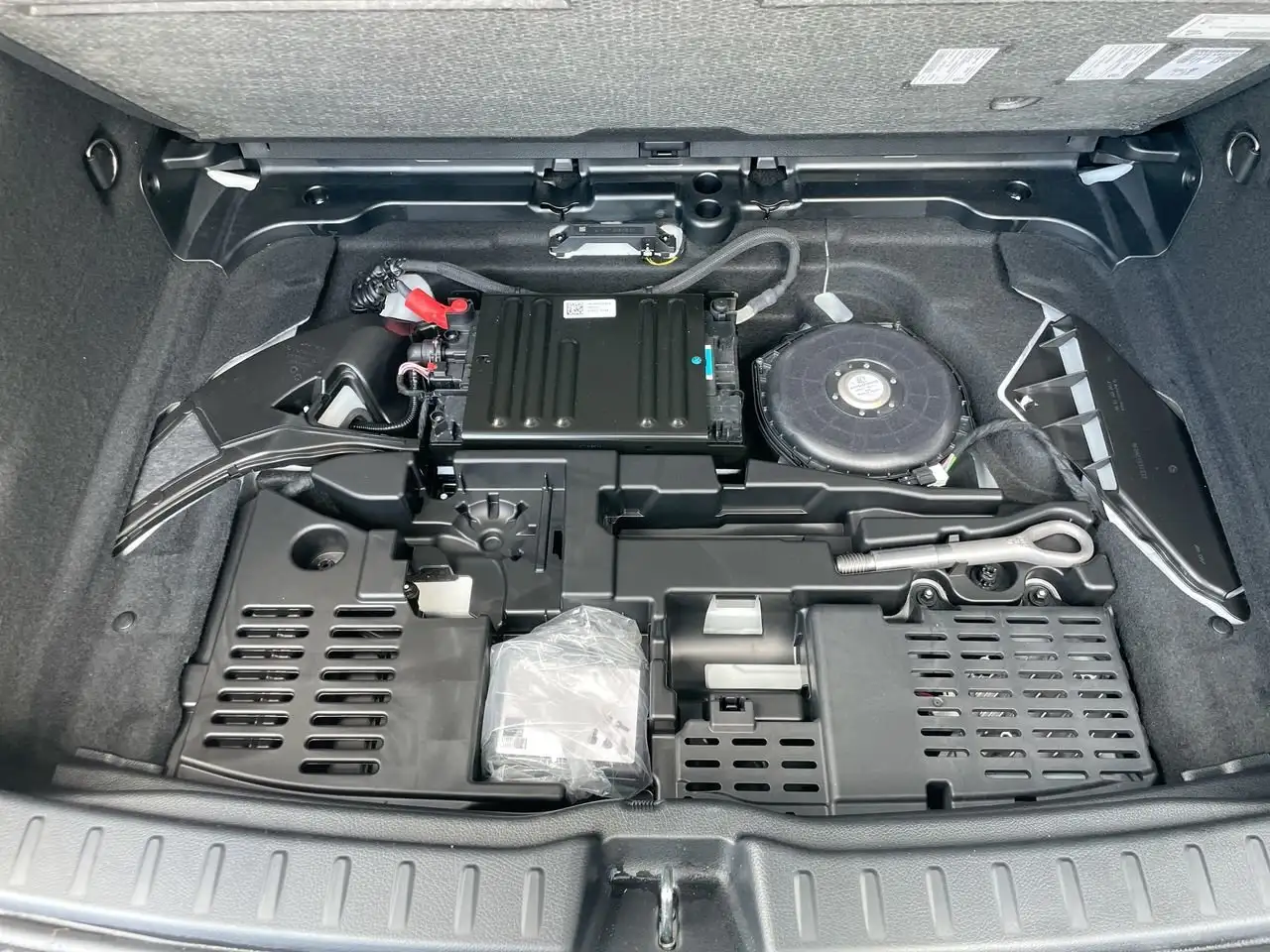Mercedes-Benz GLA снимка Mercedes-Benz GLA