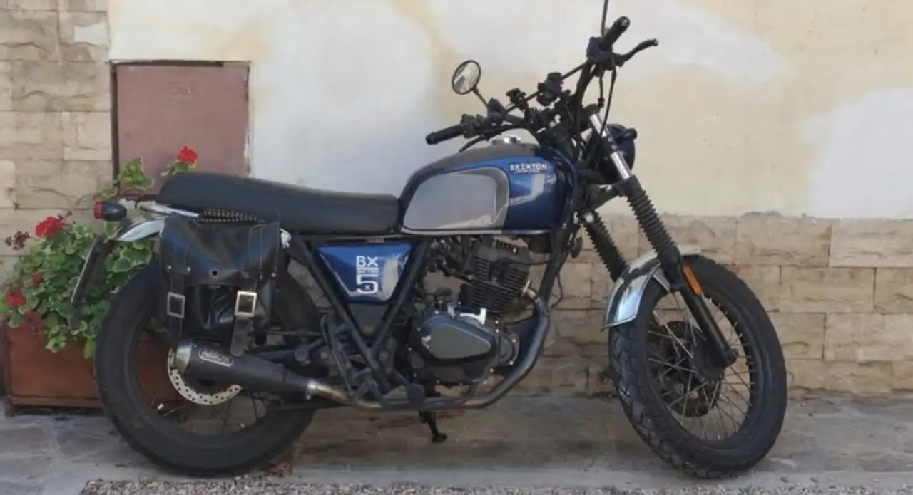 Brixton BX 125