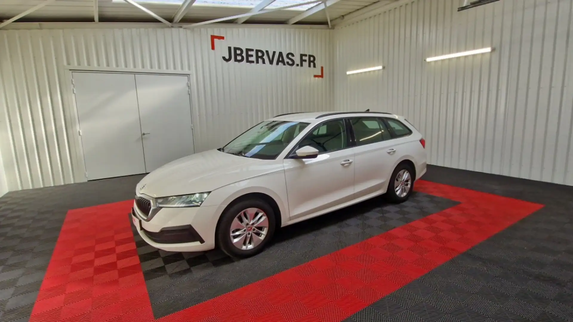 Skoda Octavia COMBI 2.0 TDI SCR 150 DSG7 Business Blanc - 1