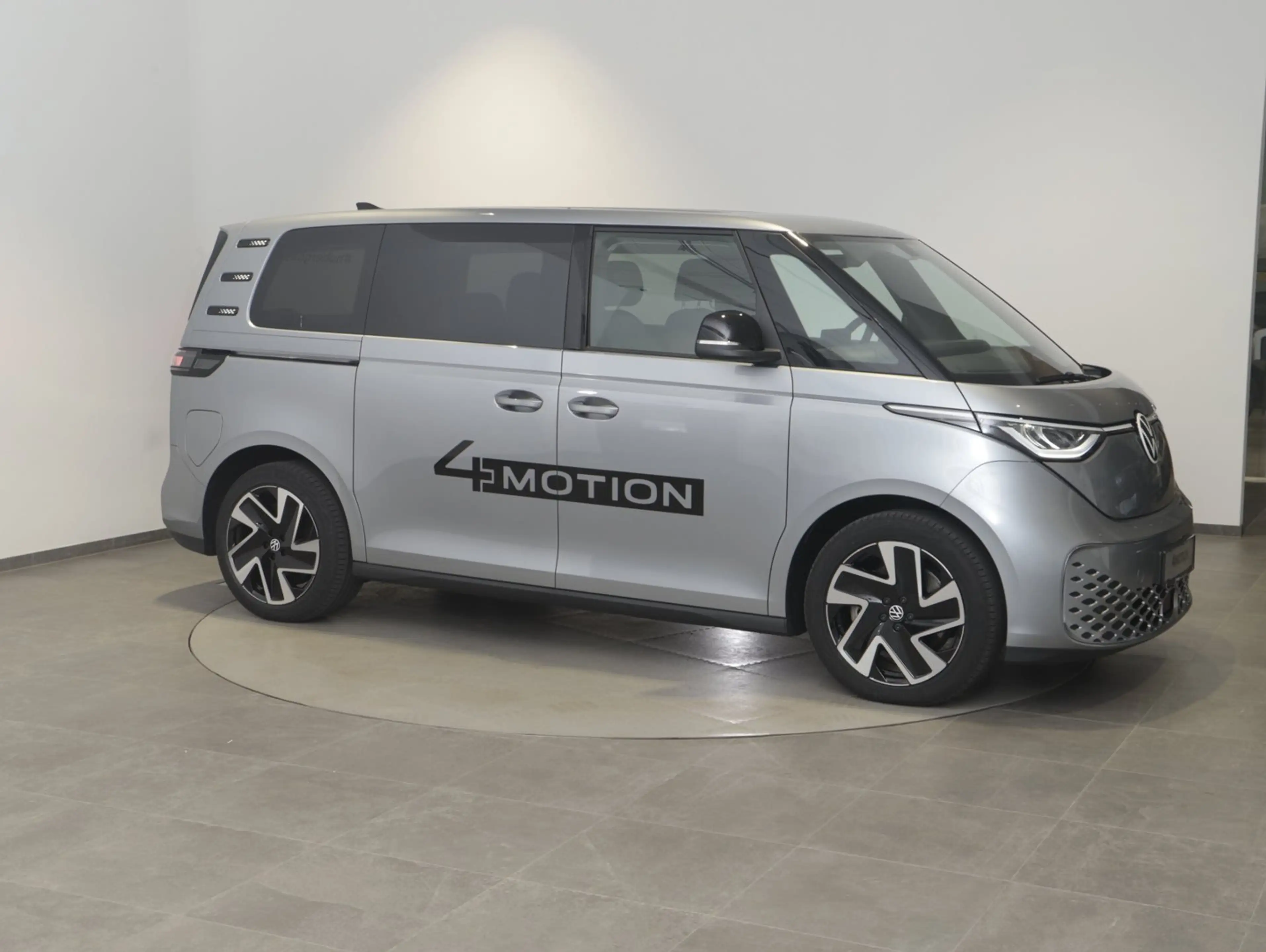 Volkswagen ID. Buzz VW ID. Buzz Pro 4MOTION 250 kW — photo 6