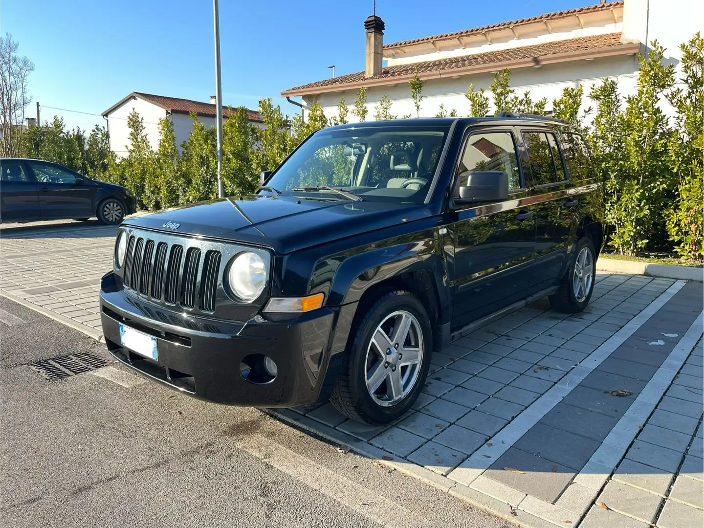 Jeep Patriot 2.0 td Limited 4wd dpf Fekete - 1