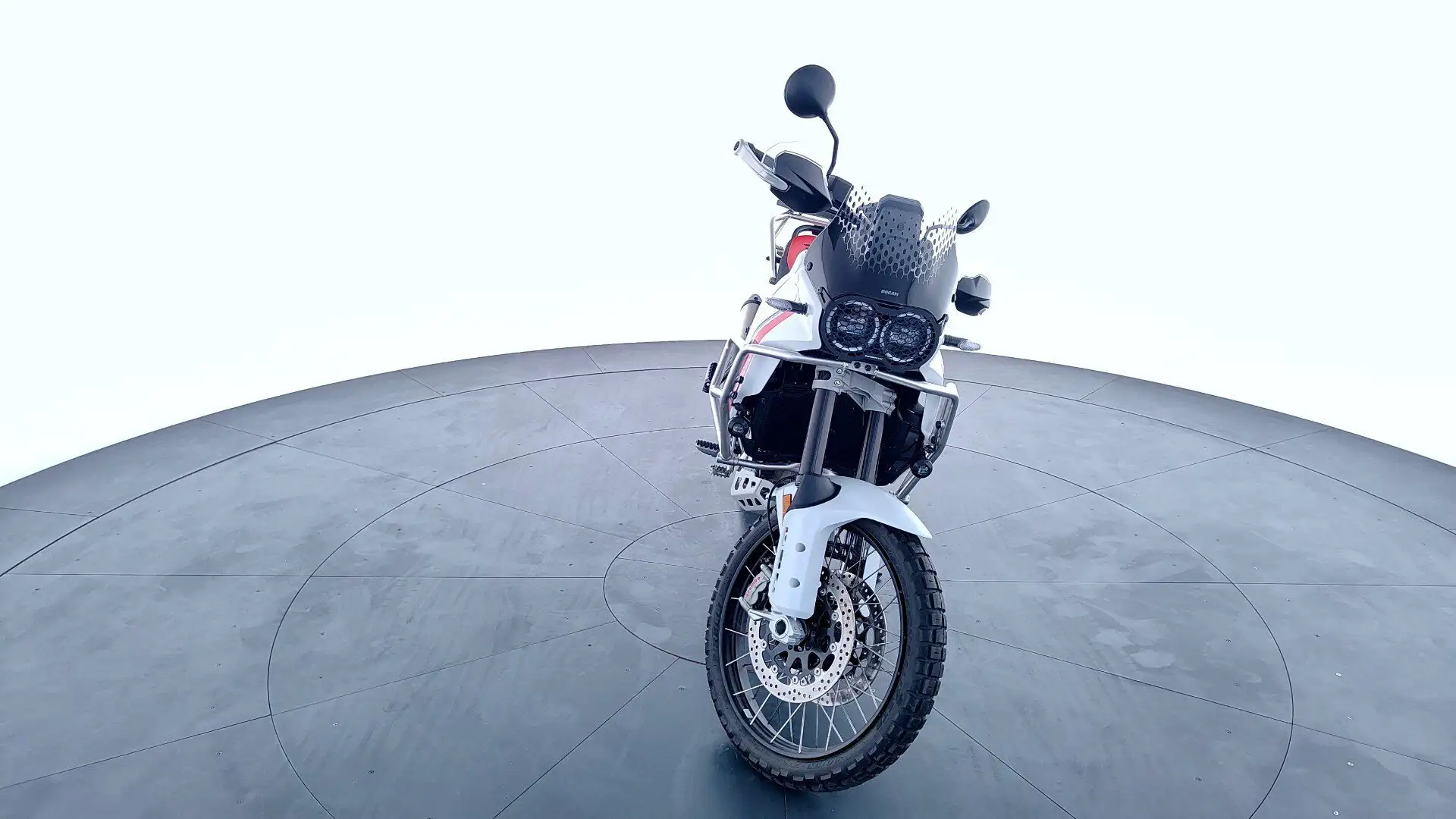 Ducati DesertX . - 2