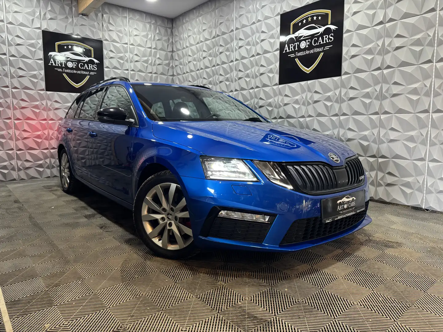 Skoda Octavia RS 4x4/ACC/SHZ/Canton/LED/ Ab 244 Euro im Monat Blau - 1