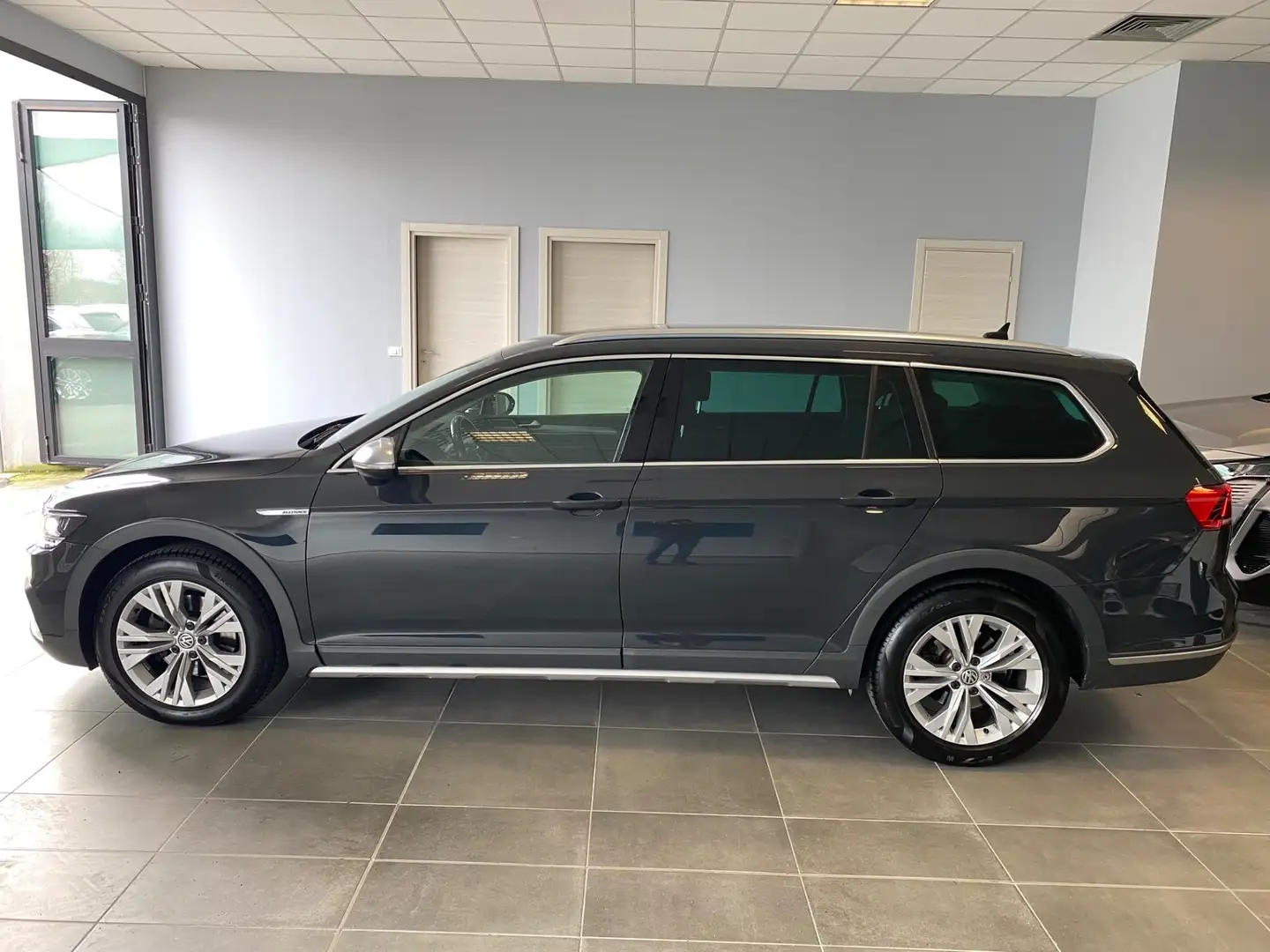 Volkswagen Passat Alltrack 2.0 TDI 190 CV 4MOTION DSG BMT Grigio - 2