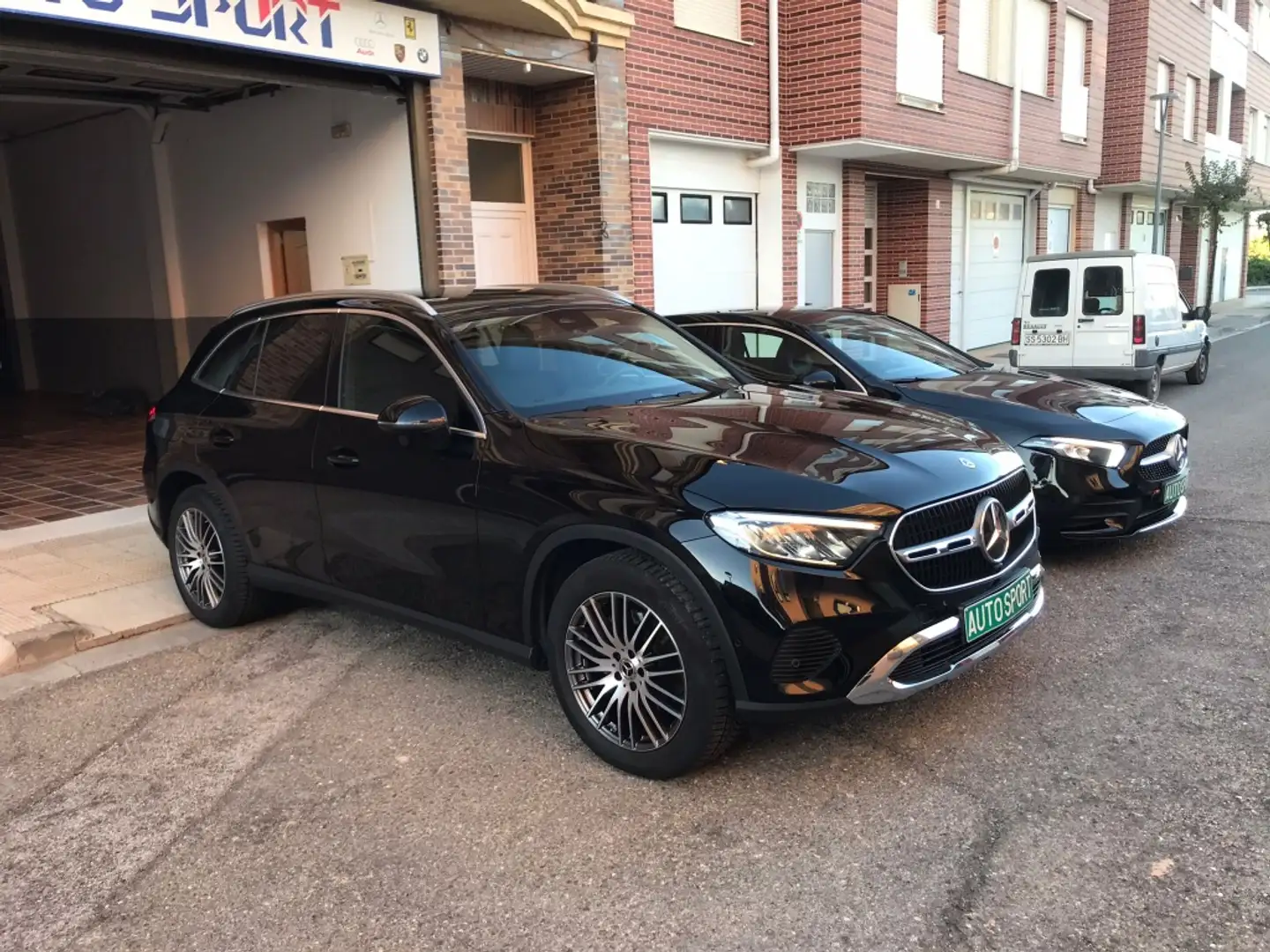 Mercedes-Benz GLC 220 220d 4Matic 9G-Tronic Negro - 1