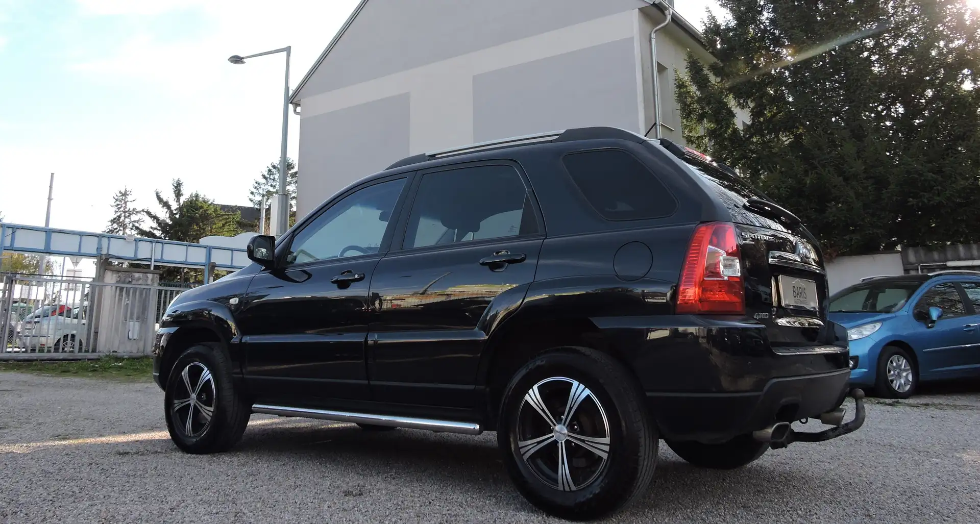 Kia Sportage 2.0 Active Navigator 4WD Schwarz - 2