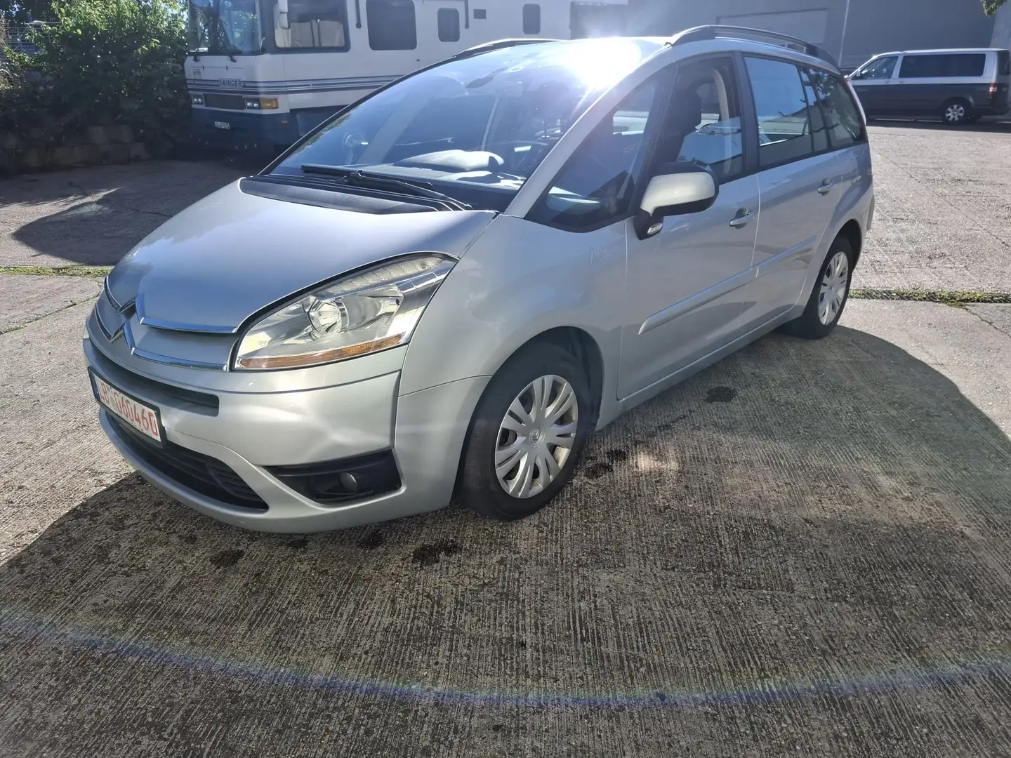 Citroen Grand C4 Picasso Tendance Grau - 1