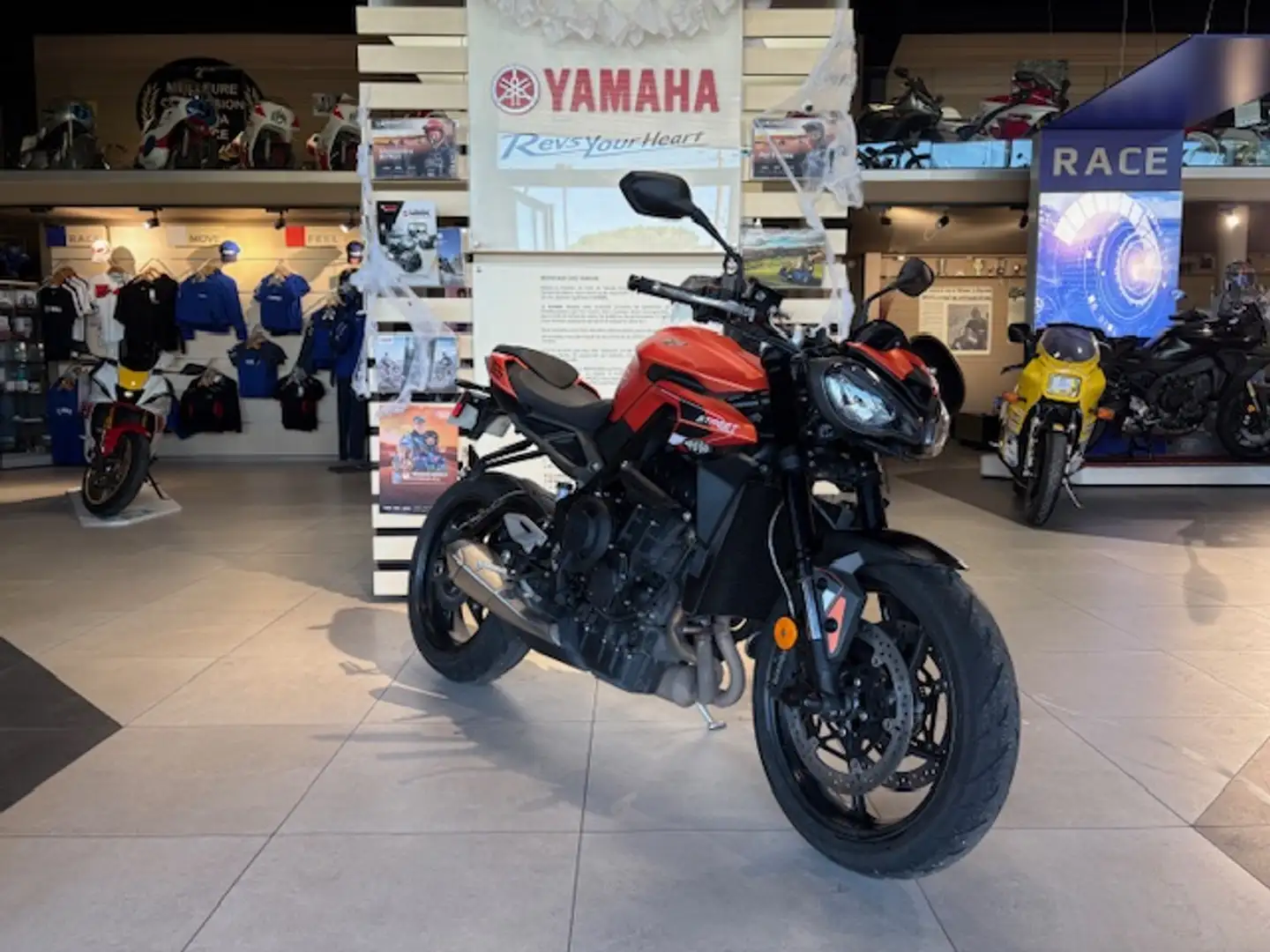 Triumph Street Triple 765 Orange - 2