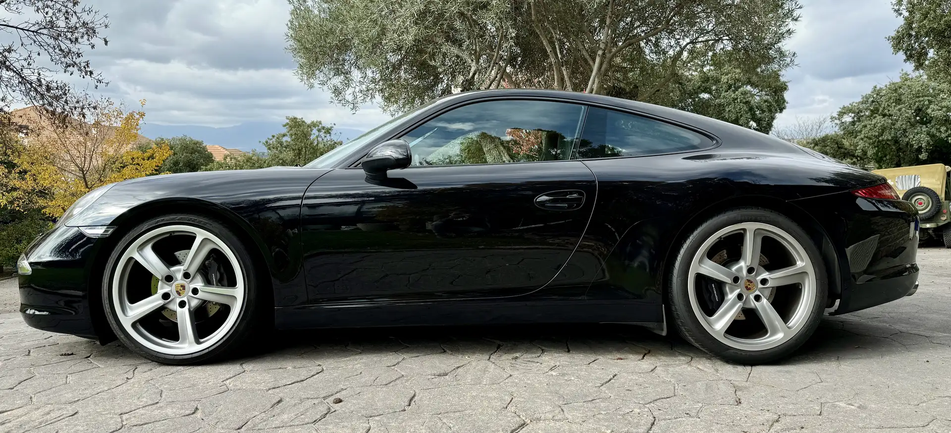 Porsche 911 Carrera Coupé Black Edition - 1