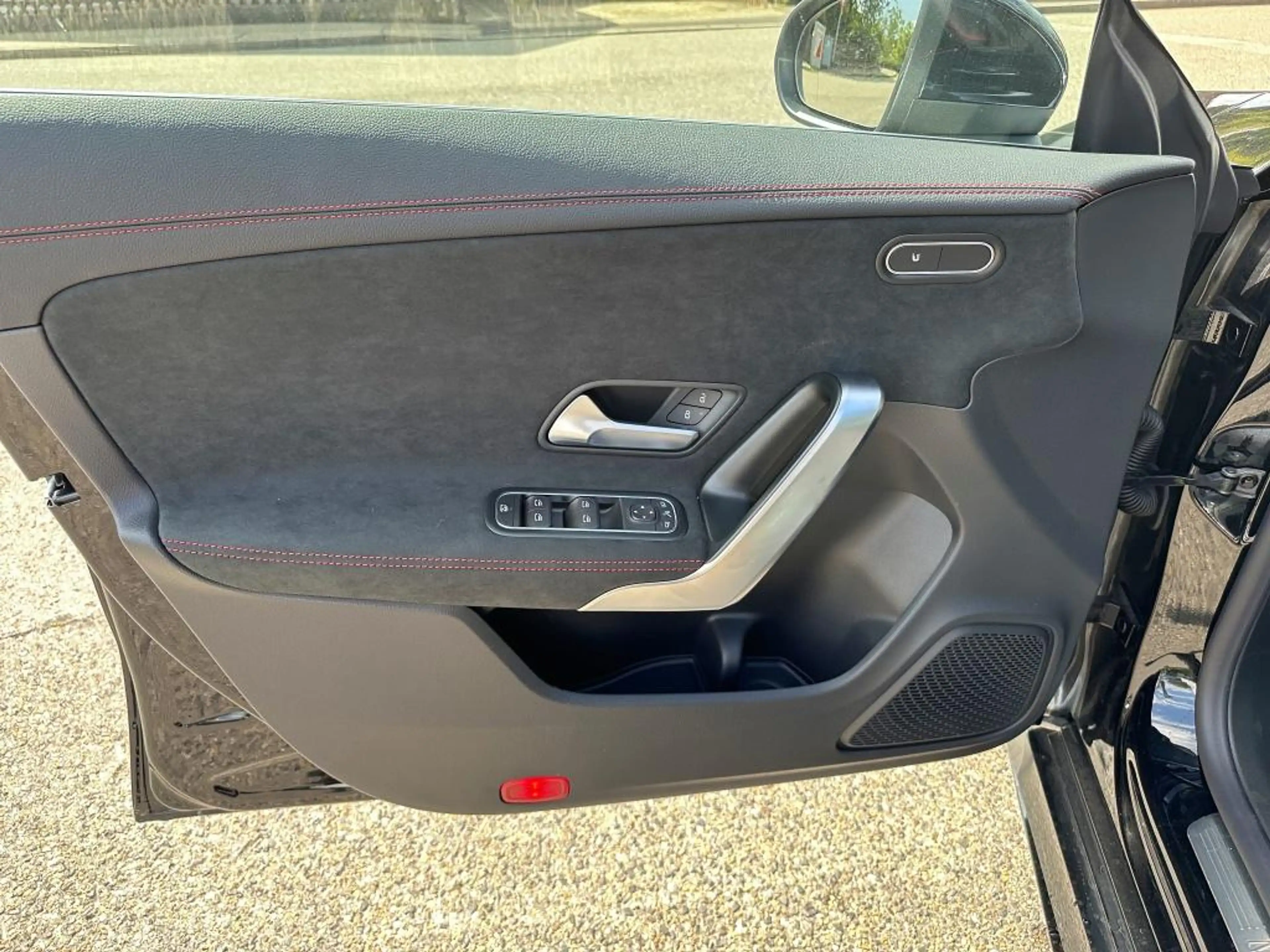 Mercedes-Benz CLA 200 Shooting Brake AMG PanoD AHK NaviPlus — photo 14