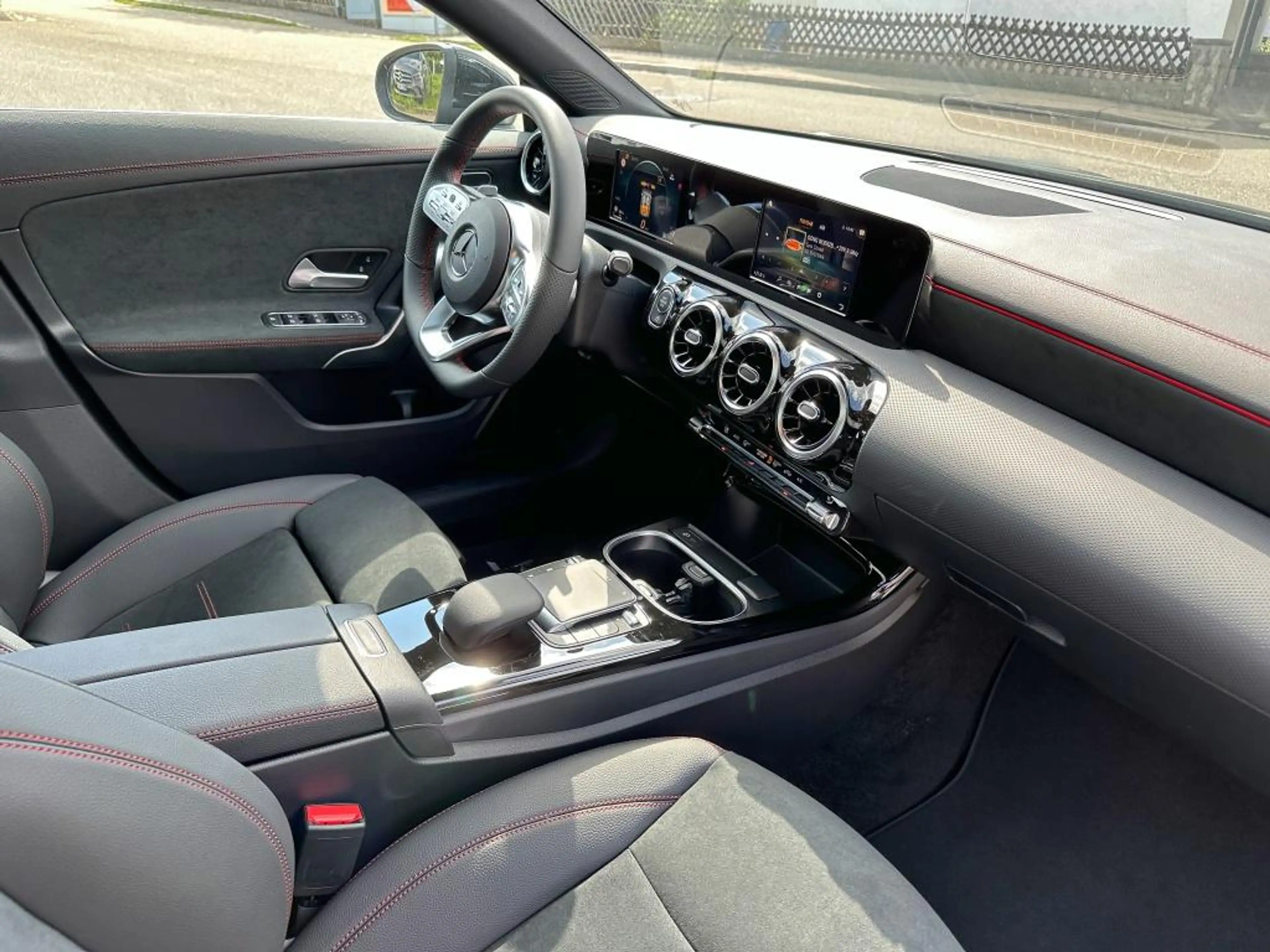 Mercedes-Benz CLA 200 Shooting Brake AMG PanoD AHK NaviPlus — photo 6