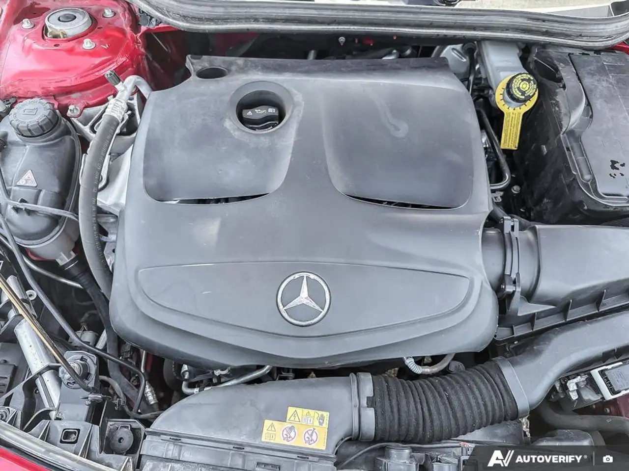 Mercedes-Benz CLA снимка Mercedes-Benz CLA