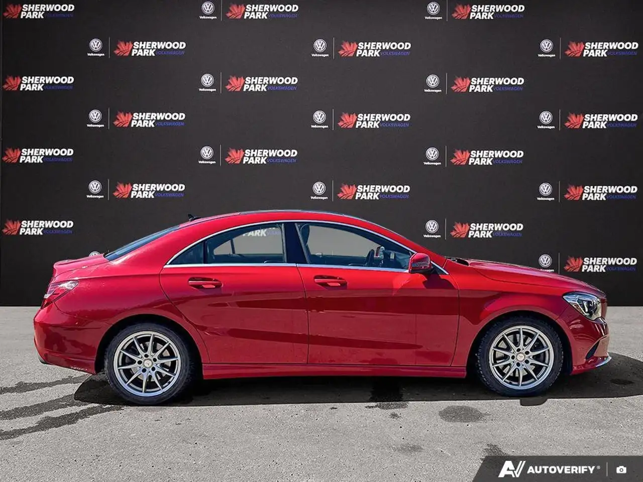 Mercedes-Benz CLA снимка Mercedes-Benz CLA