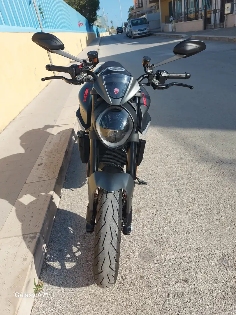 Ducati Monster 937 Negru - 2