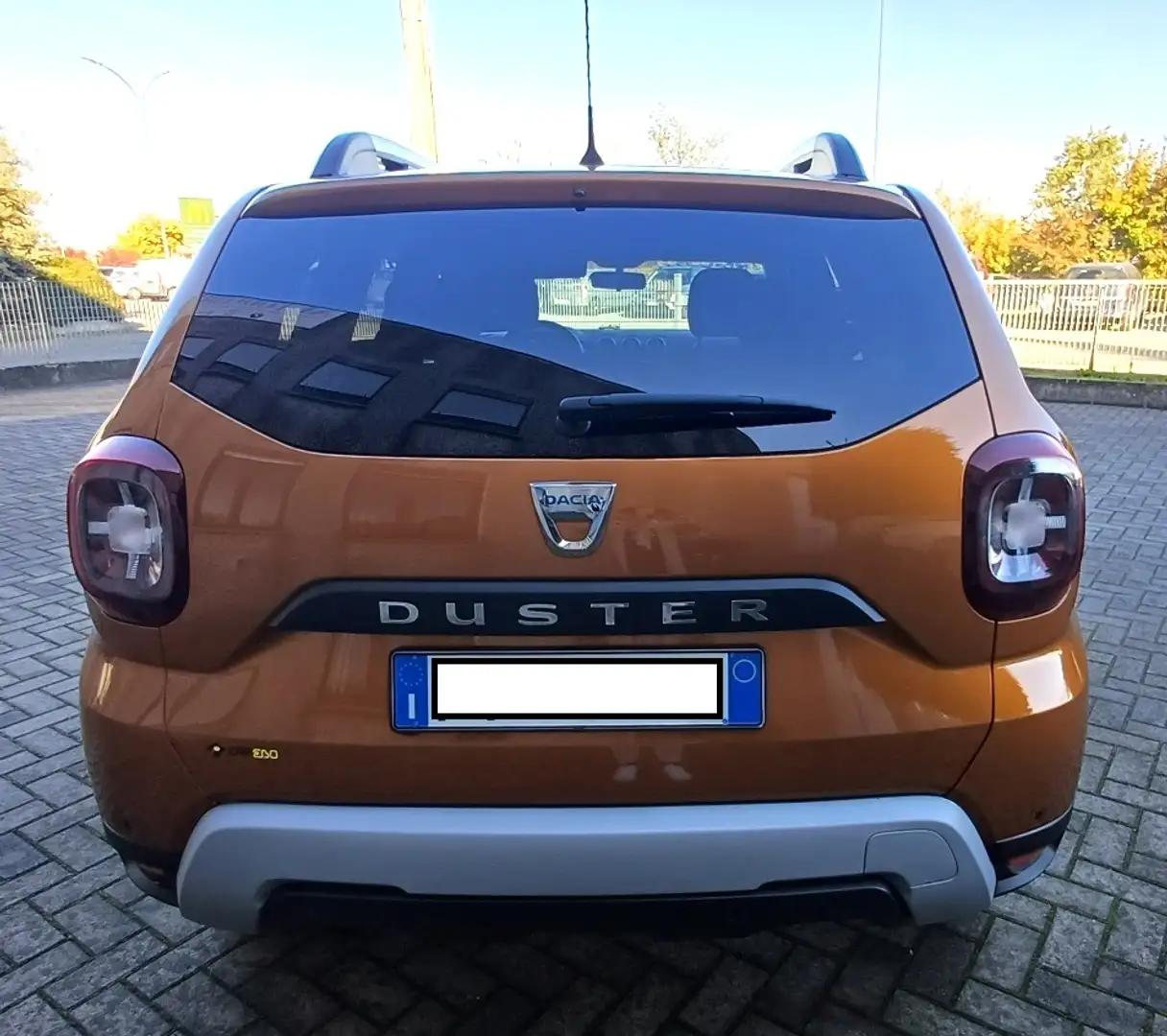 Dacia Duster 1.6 sce Prestige Gpl s- UNICOPROPRIETARIO-GARANZIA Orange - 2