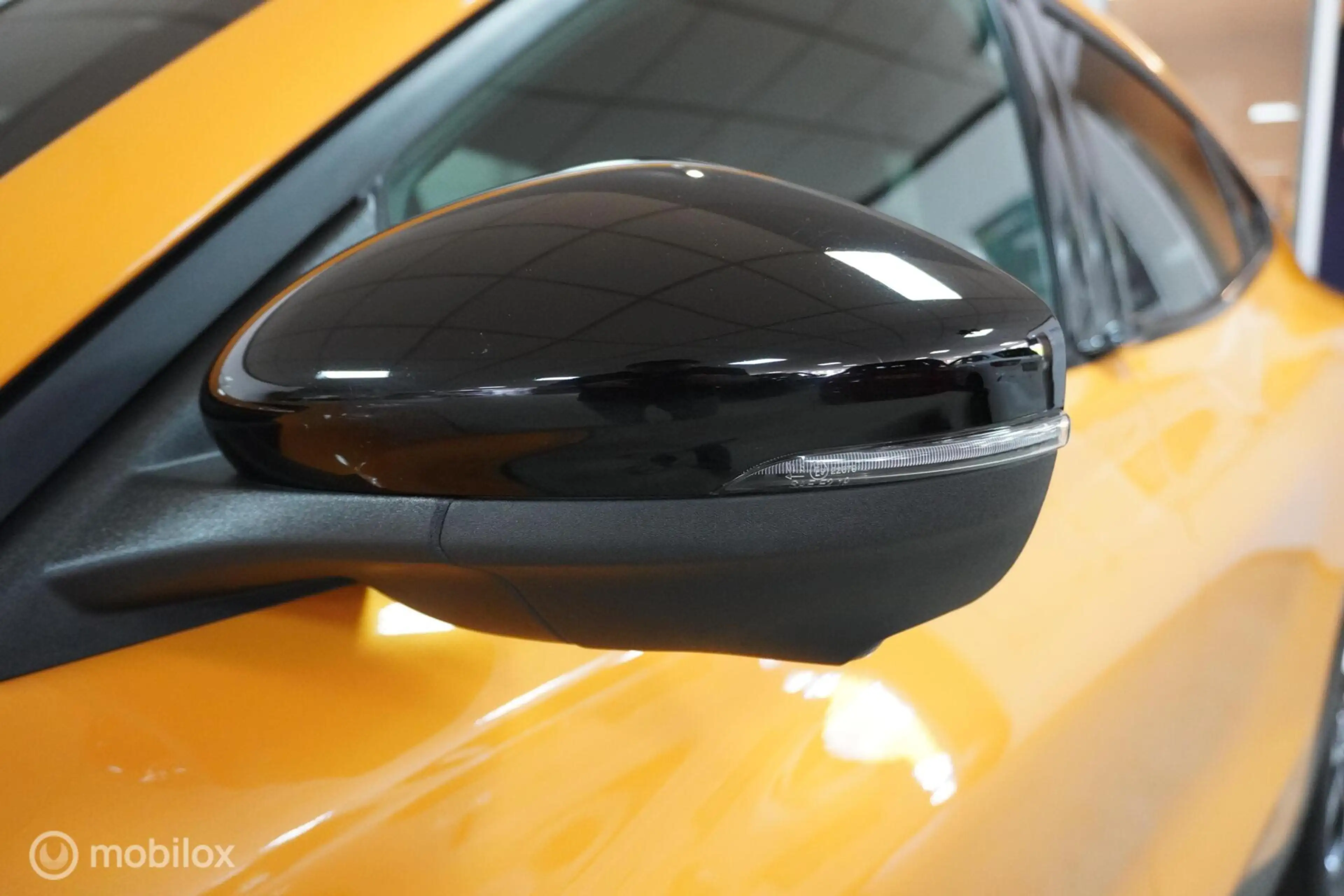 Ford Mustang Mach-E Premium AWD 75 kWh — photo 11