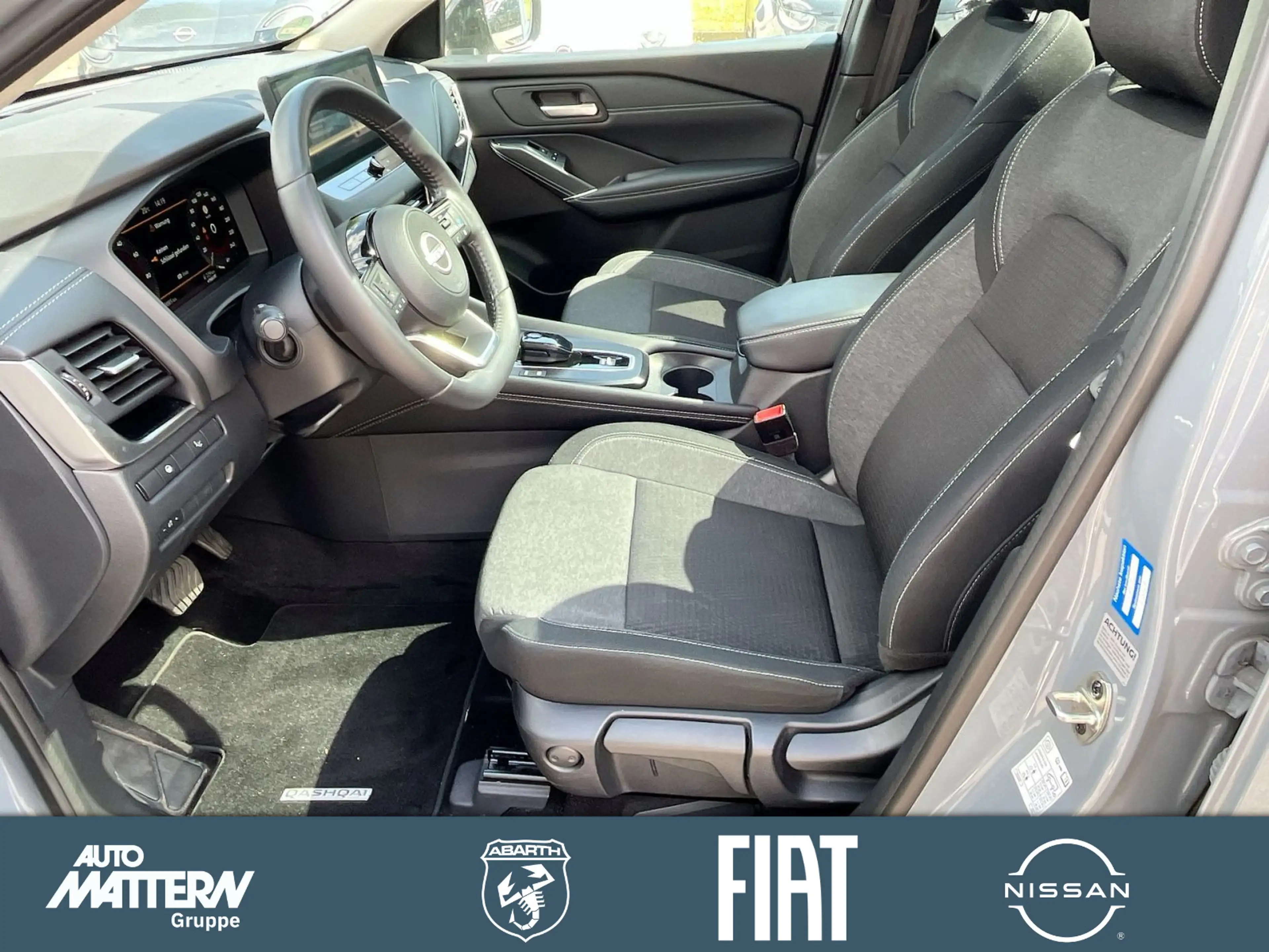 Nissan Qashqai 1.5 VC-T Black Edition e-Power HA Displa — photo 12