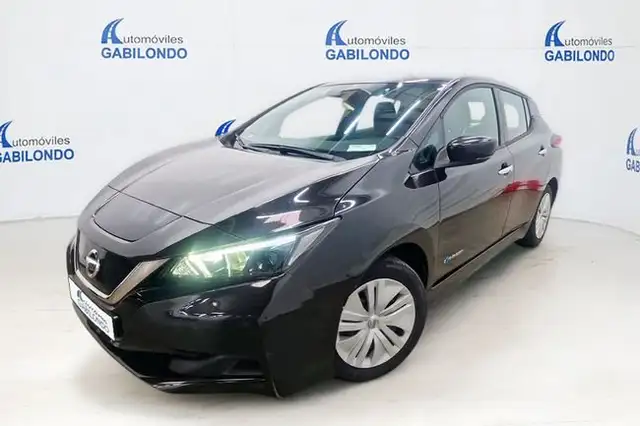 Nissan Leaf 40kWh Business