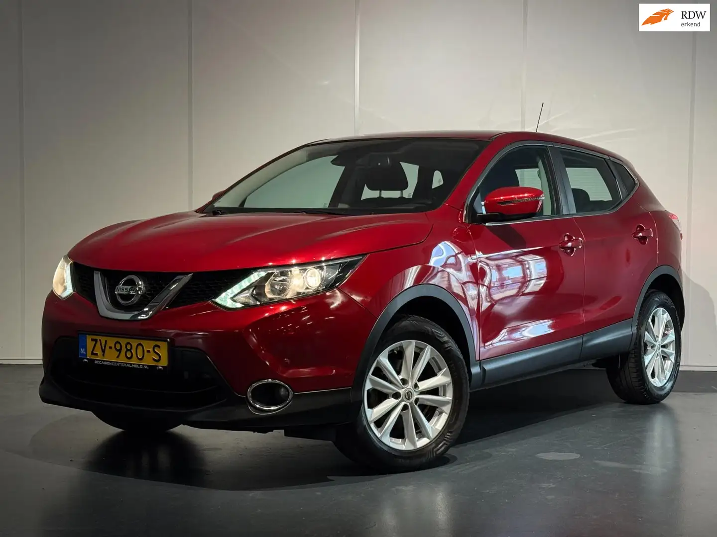 Nissan Qashqai 1.2 Acenta /Clima/Cruise/PDC+Camera/LaneAss/NAVI/D Rojo - 1