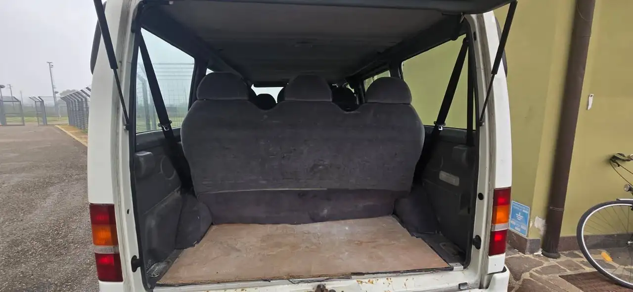 Ford Tourneo pulmino 9 posti, foto 7