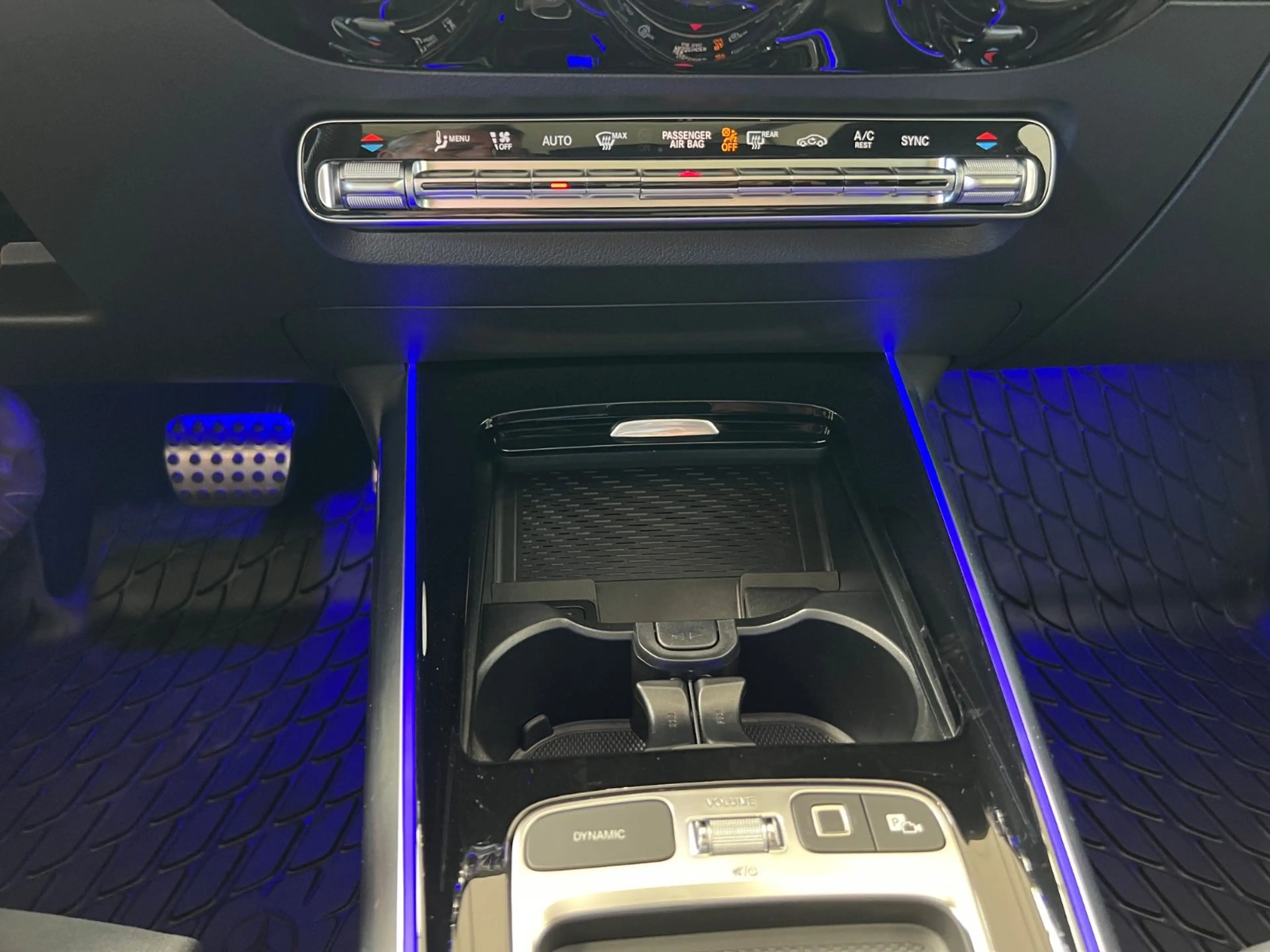 Mercedes-Benz B 220 B220d Aut. AMG-Line Premium Plus+AHK+MBUX+Vollau — photo 12