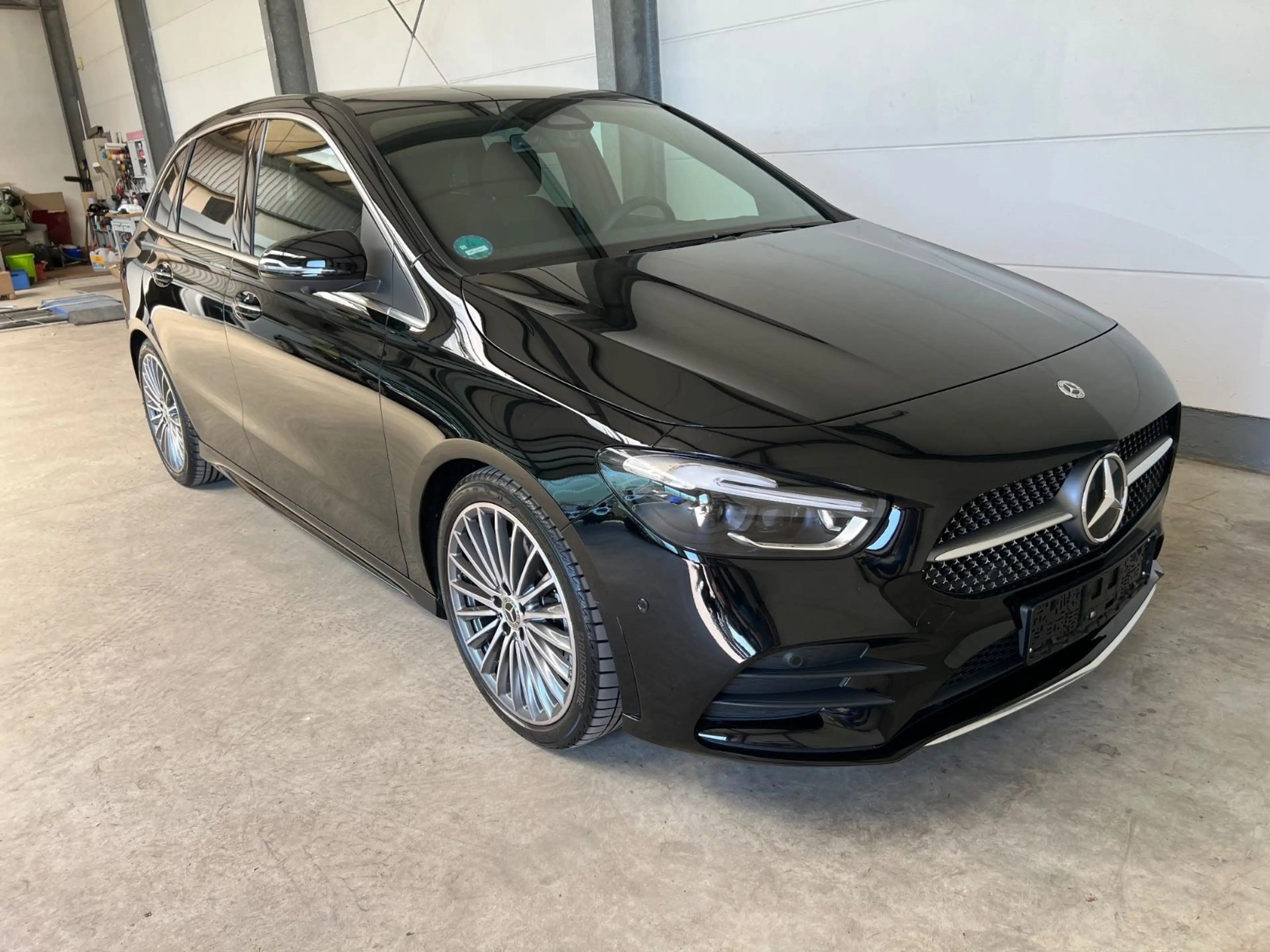 Mercedes-Benz B 220 B220d Aut. AMG-Line Premium Plus+AHK+MBUX+Vollau — photo 35