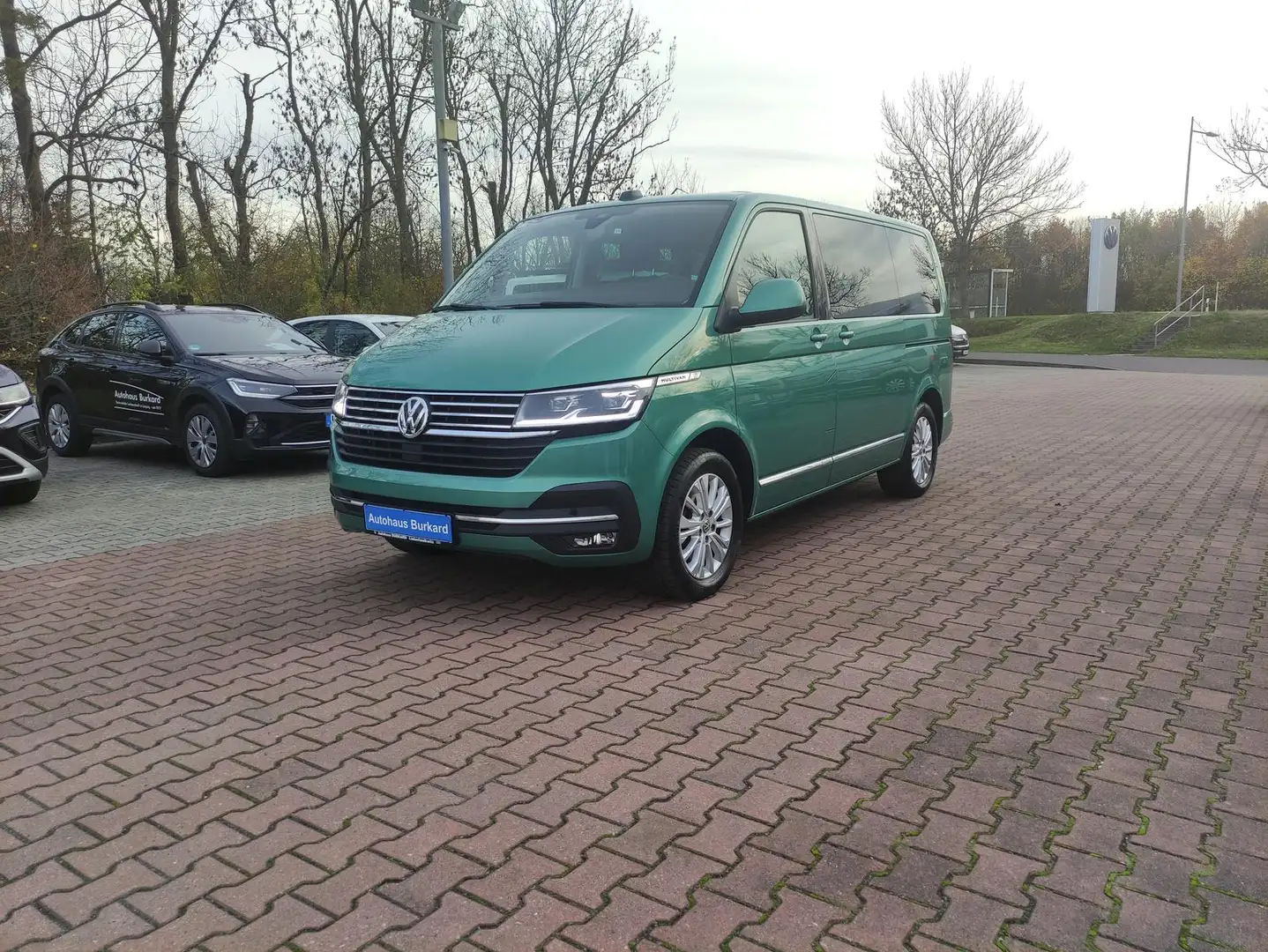 Volkswagen T6 Multivan T6.1 Multivan Gen SIX 2.0 TDI+150Ps+RFK+DAB+LED+ Grün - 1