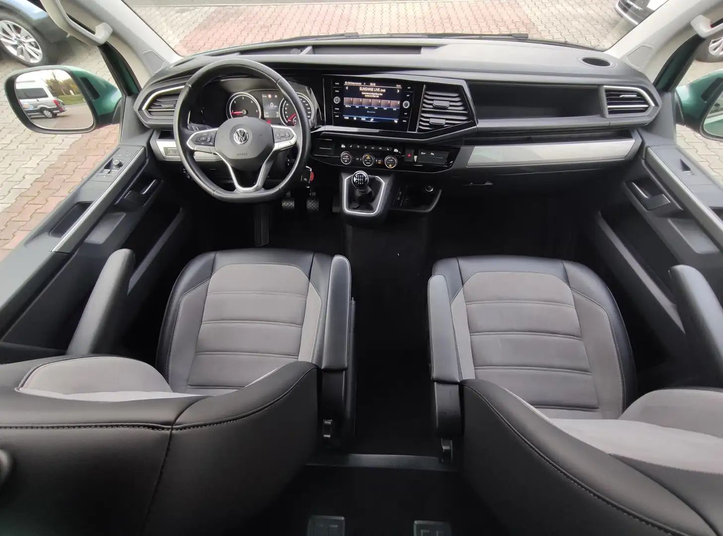 Volkswagen T6 Multivan T6.1 Multivan Gen SIX 2.0 TDI+150Ps+RFK+DAB+LED+ Verde - 2