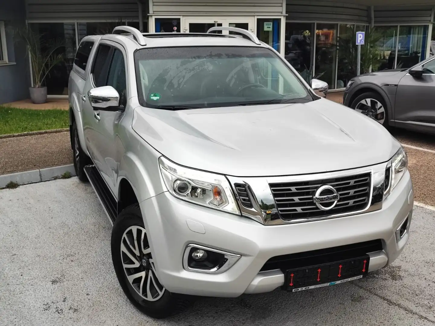 Nissan Navara 2.3 dci 190 TEKNA DOUBLE CABINE 4x4 BVA7 Grau - 2