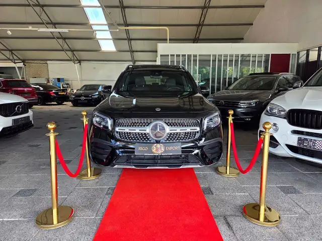 Mercedes-Benz GLB 220 220D AMG Premium+ PANO 7P!