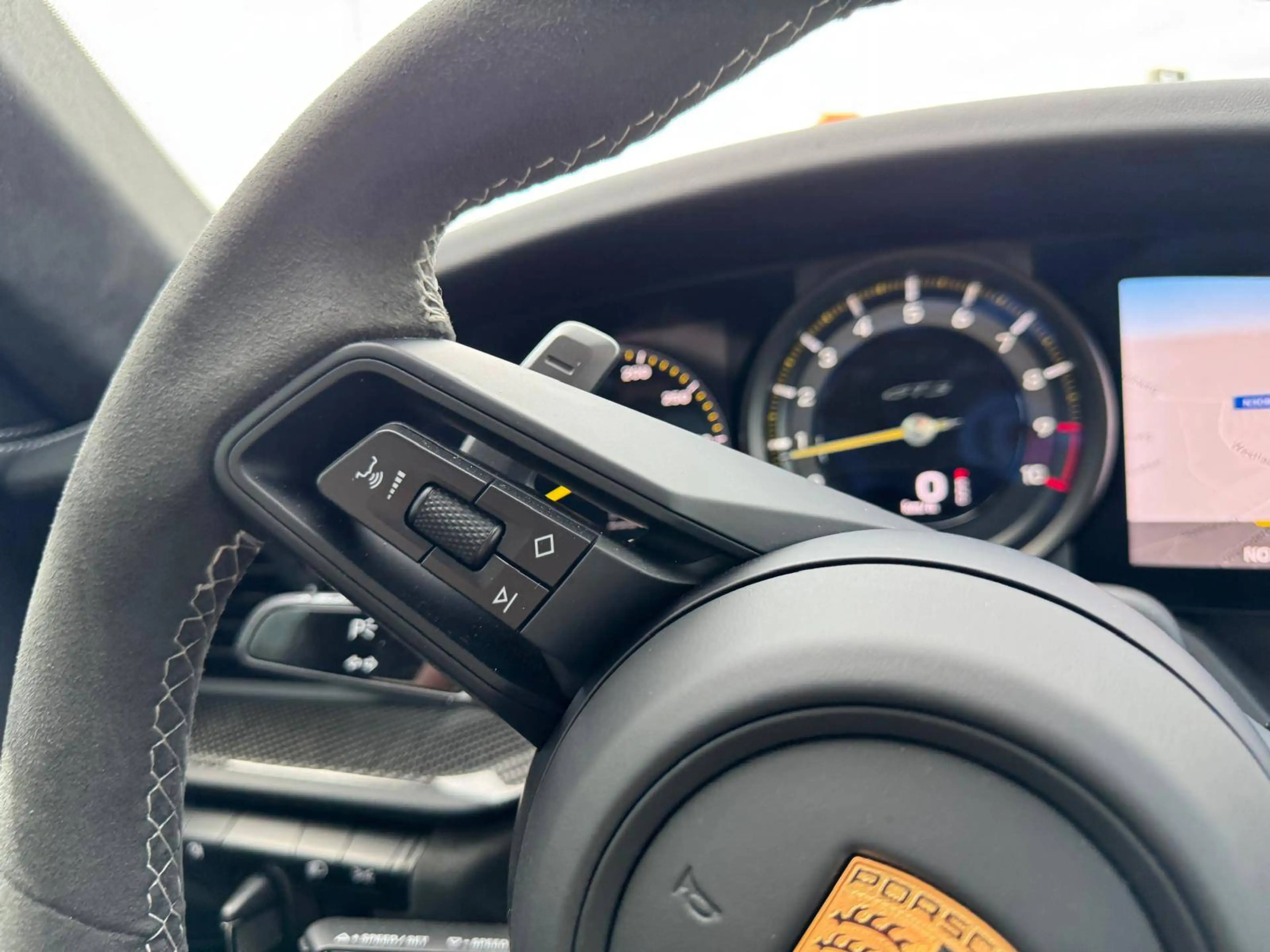 Porsche 992 GT3 / LIFT UP / CLUBSPORT / BOSE / SPORT CHRONO/ — photo 31