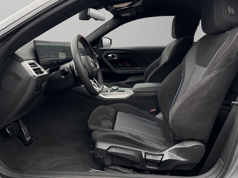 BMW 240 M240i xDrive Coupé — photo 9