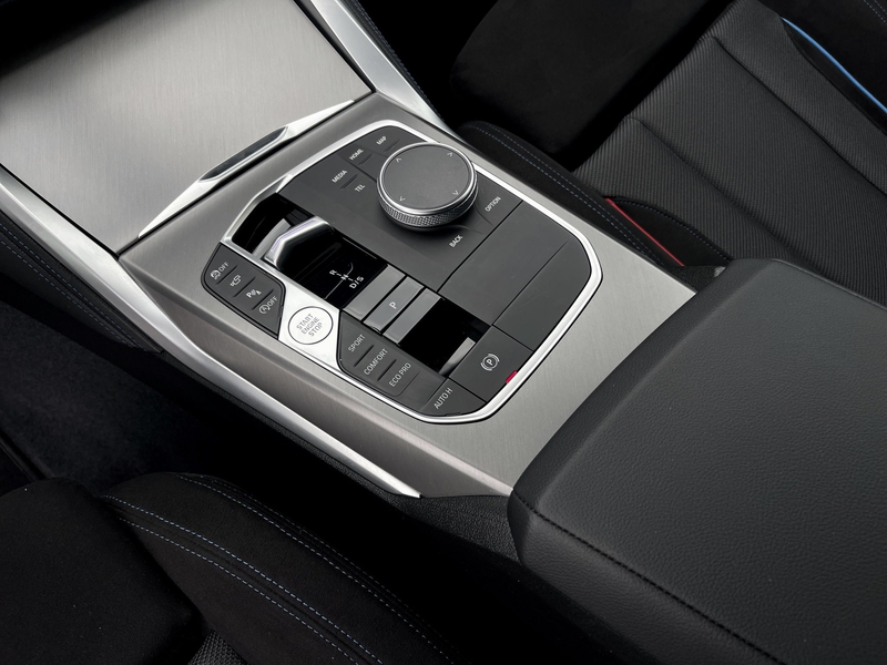 BMW 240 M240i xDrive Coupé — photo 10