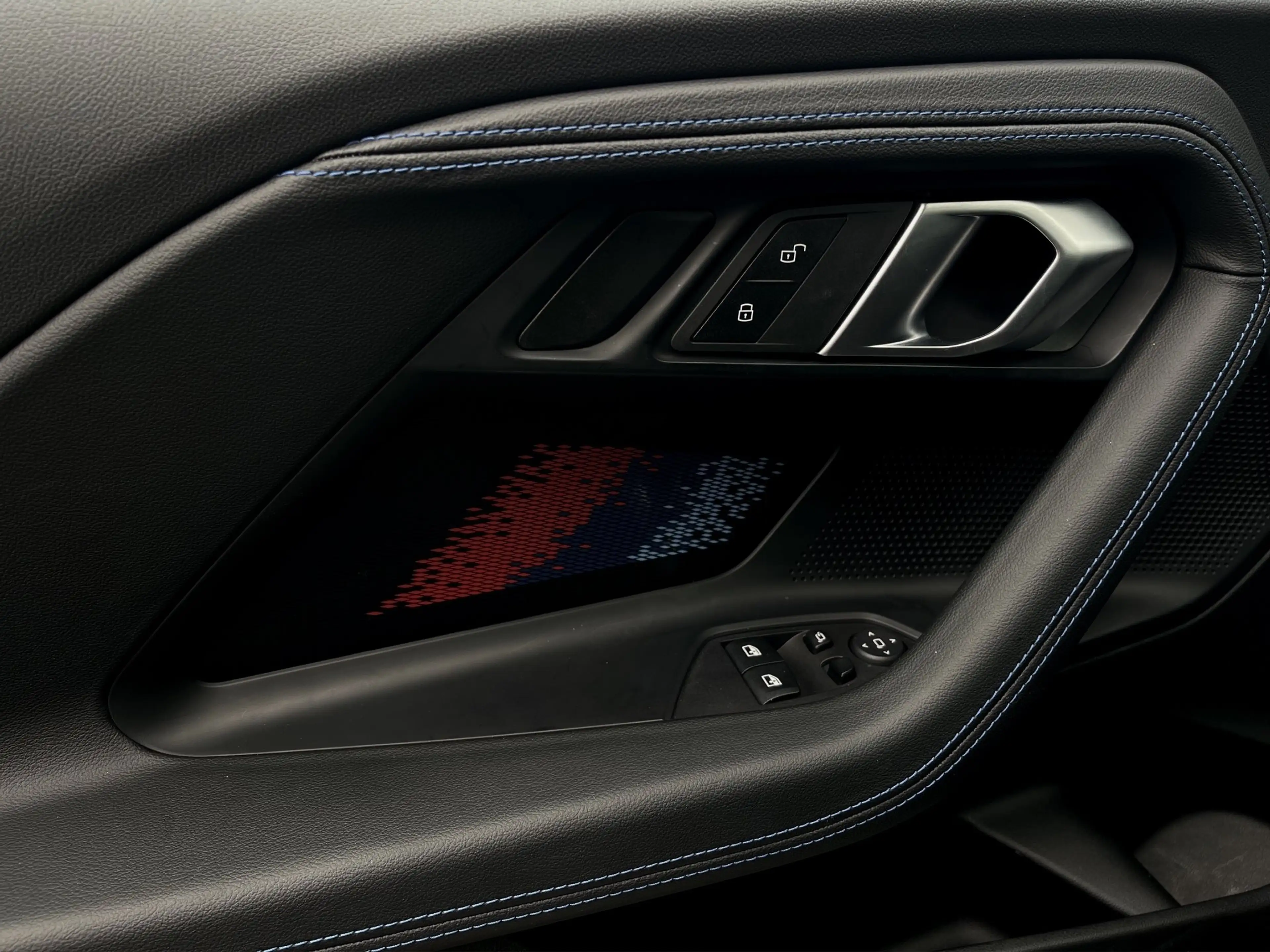BMW 240 M240i xDrive Coupé — photo 15