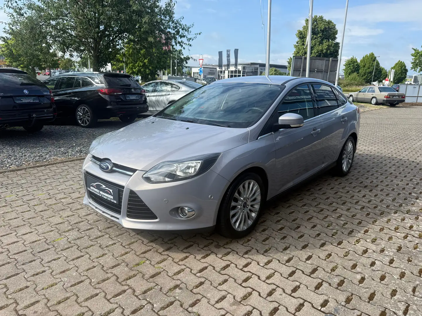 Ford Focus 1.0 Titanium*12M.Garantie*Finanzierung* Gris - 1