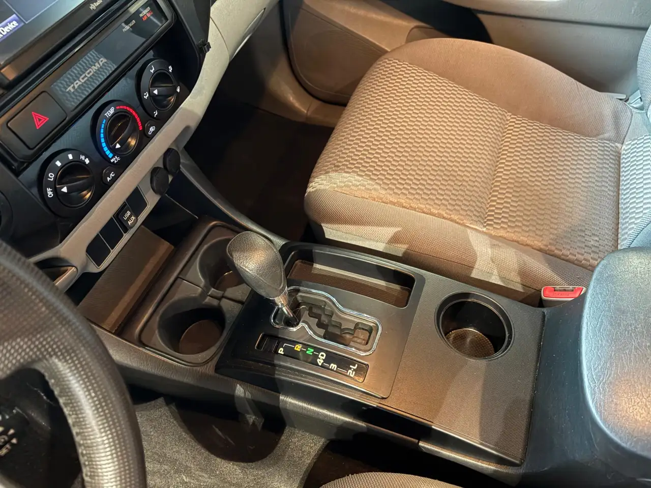 Toyota Tacoma снимка Toyota Tacoma
