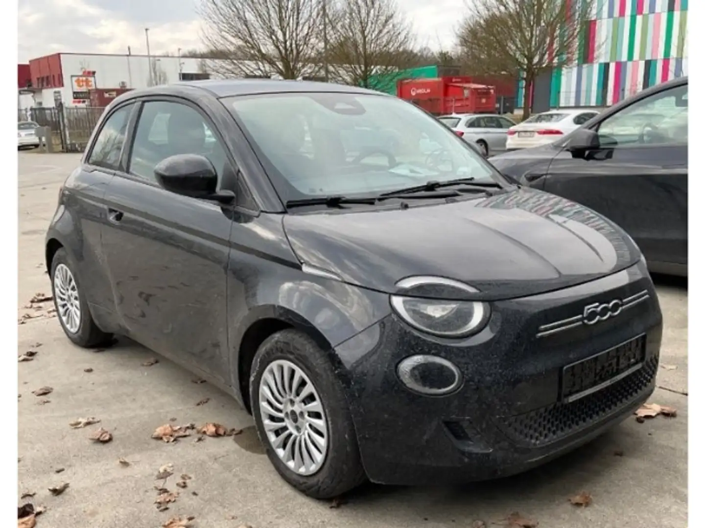 Fiat 500e e Action Automatik Radio & Winter-Paket Sonderlack Schwarz - 2