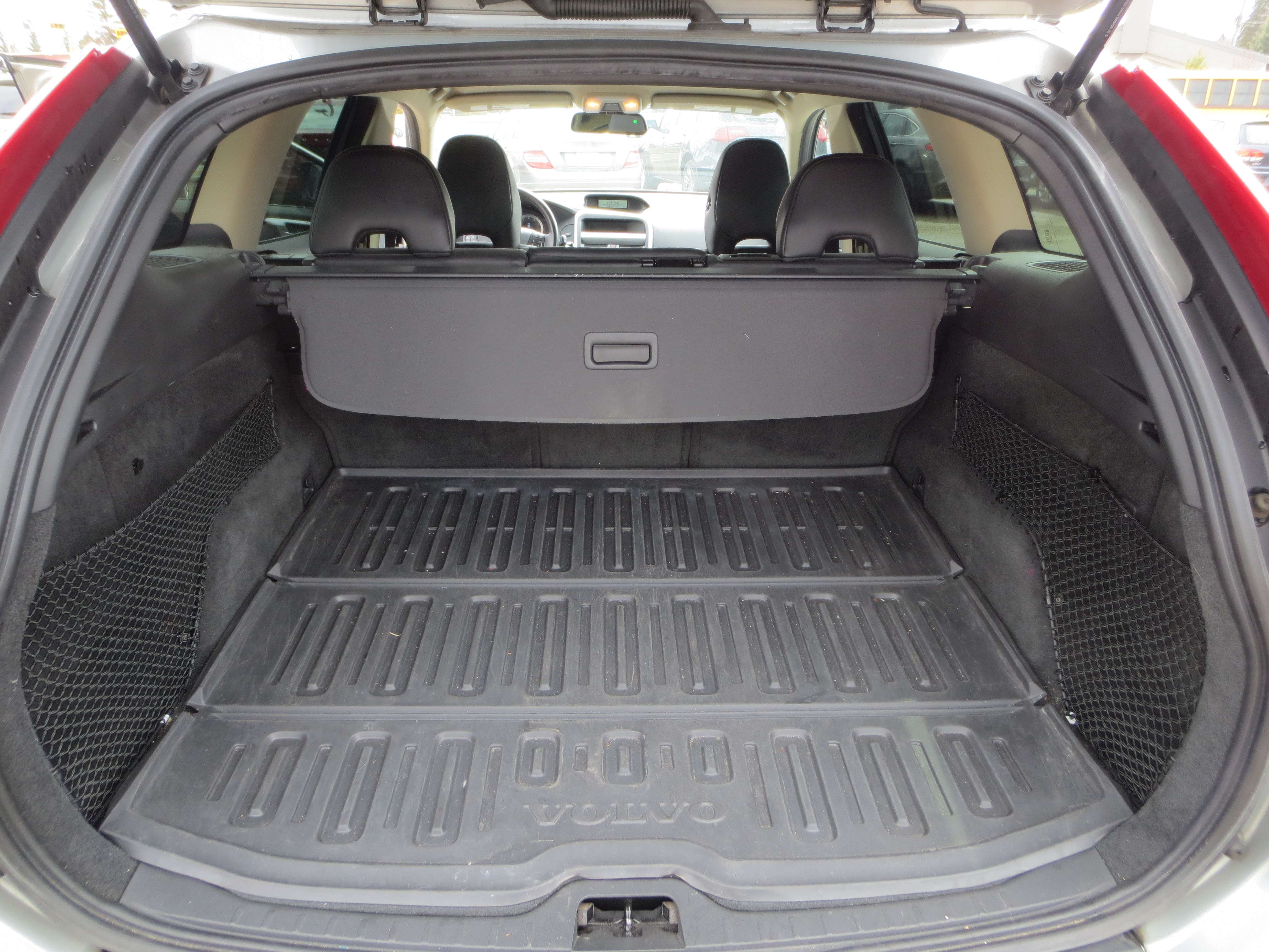 2010 Volvo XC60 T6 AWD | Htd Lthr/Pano Roof/Bluetooth/USB ~ Carfax thumb 21
