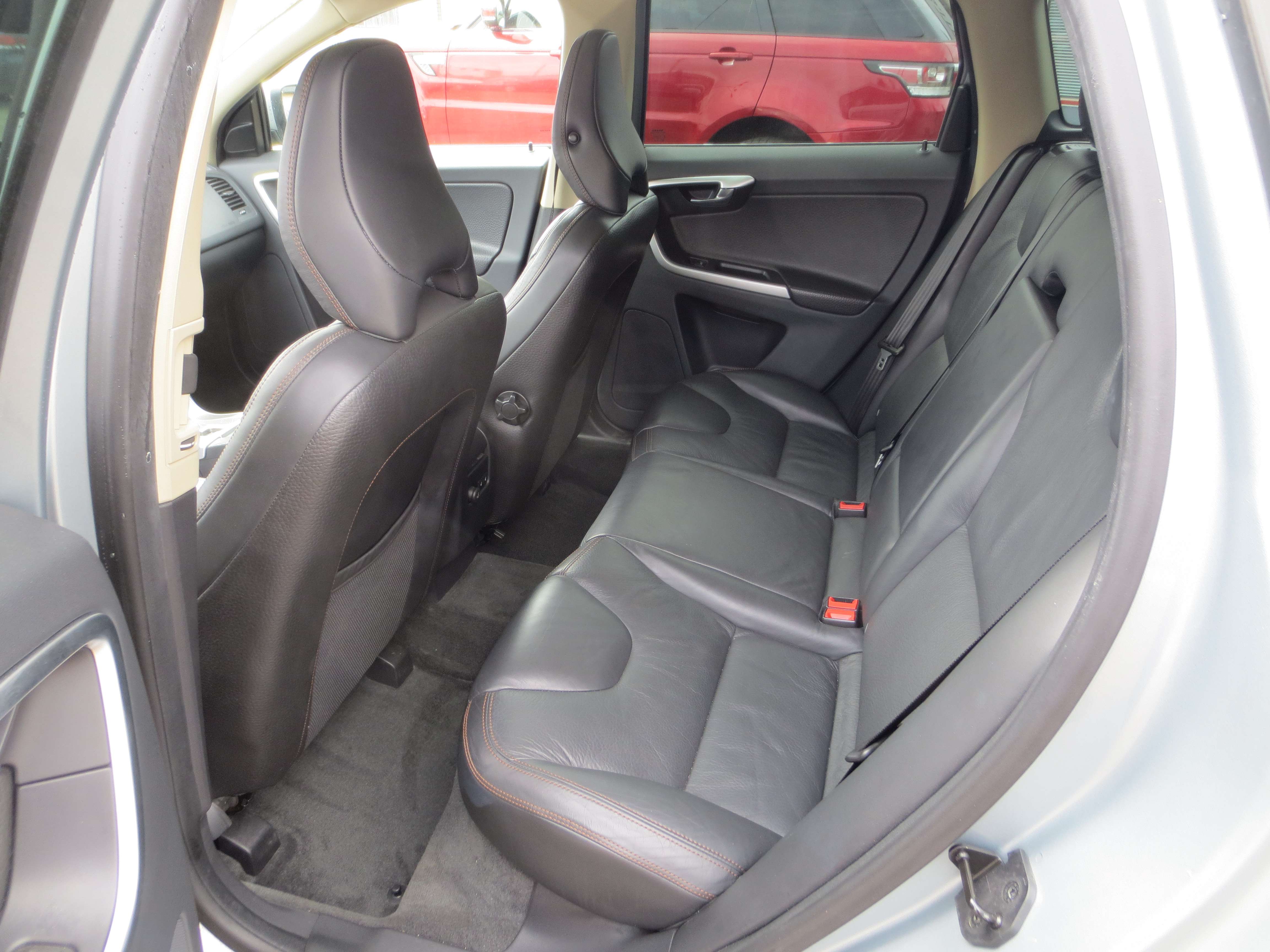 2010 Volvo XC60 T6 AWD | Htd Lthr/Pano Roof/Bluetooth/USB ~ Carfax thumb 10