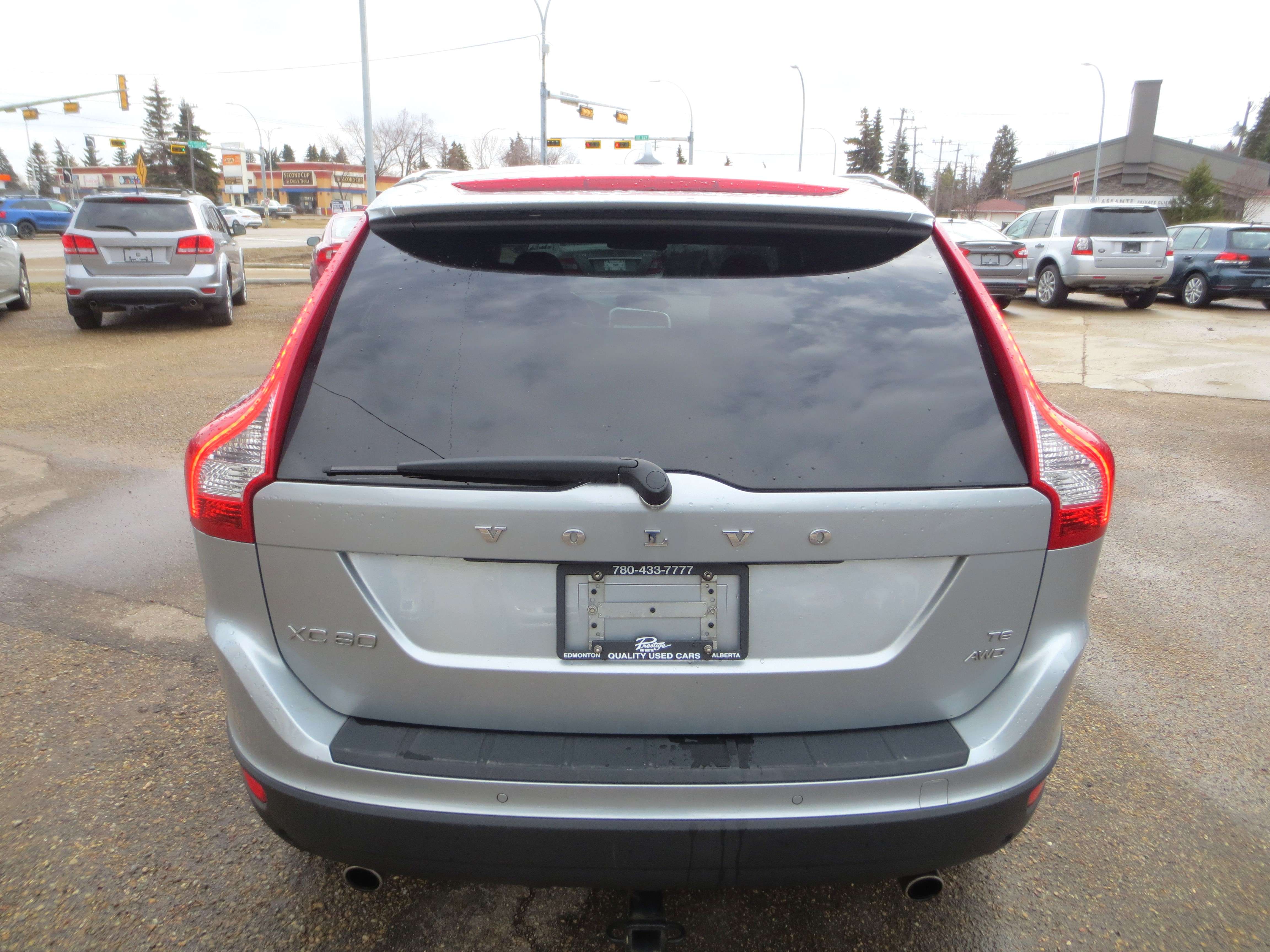 2010 Volvo XC60 T6 AWD | Htd Lthr/Pano Roof/Bluetooth/USB ~ Carfax alt 4